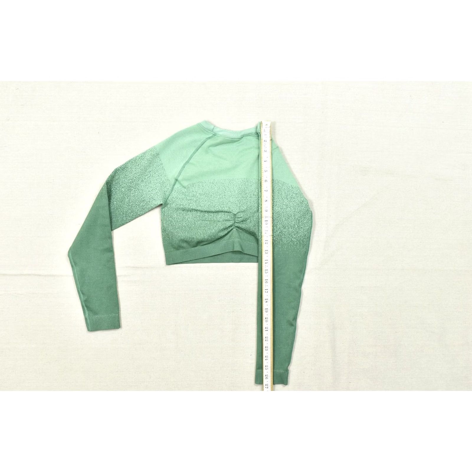 Gymshark Gymshark Adapt Marl Seamless Long Sleeve Crop Top Green Women's Size Small Shirt Cropped Womens Style 90s (if applicable) Size S / US 4 / IT 40 - 6 Thumbnail