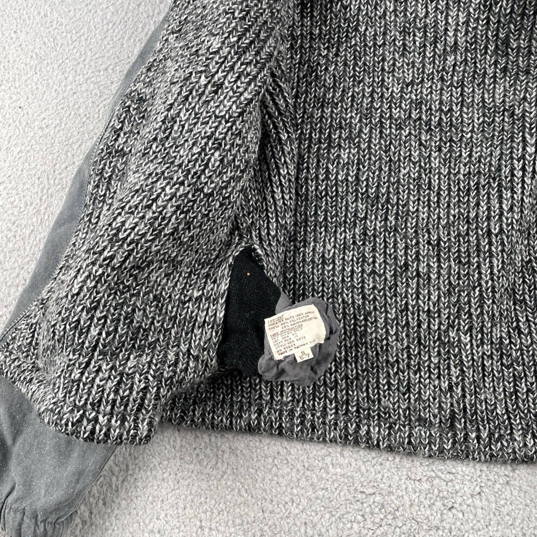 Vintage VINTAGE Reversible Bomber Jacket Gray Women’s Small 4 Pocket Mid-Length Lining Acrylic 90s 80s Retro Warm Cozy City Women UTF Size S / US 4 / IT 40 - 6 Thumbnail