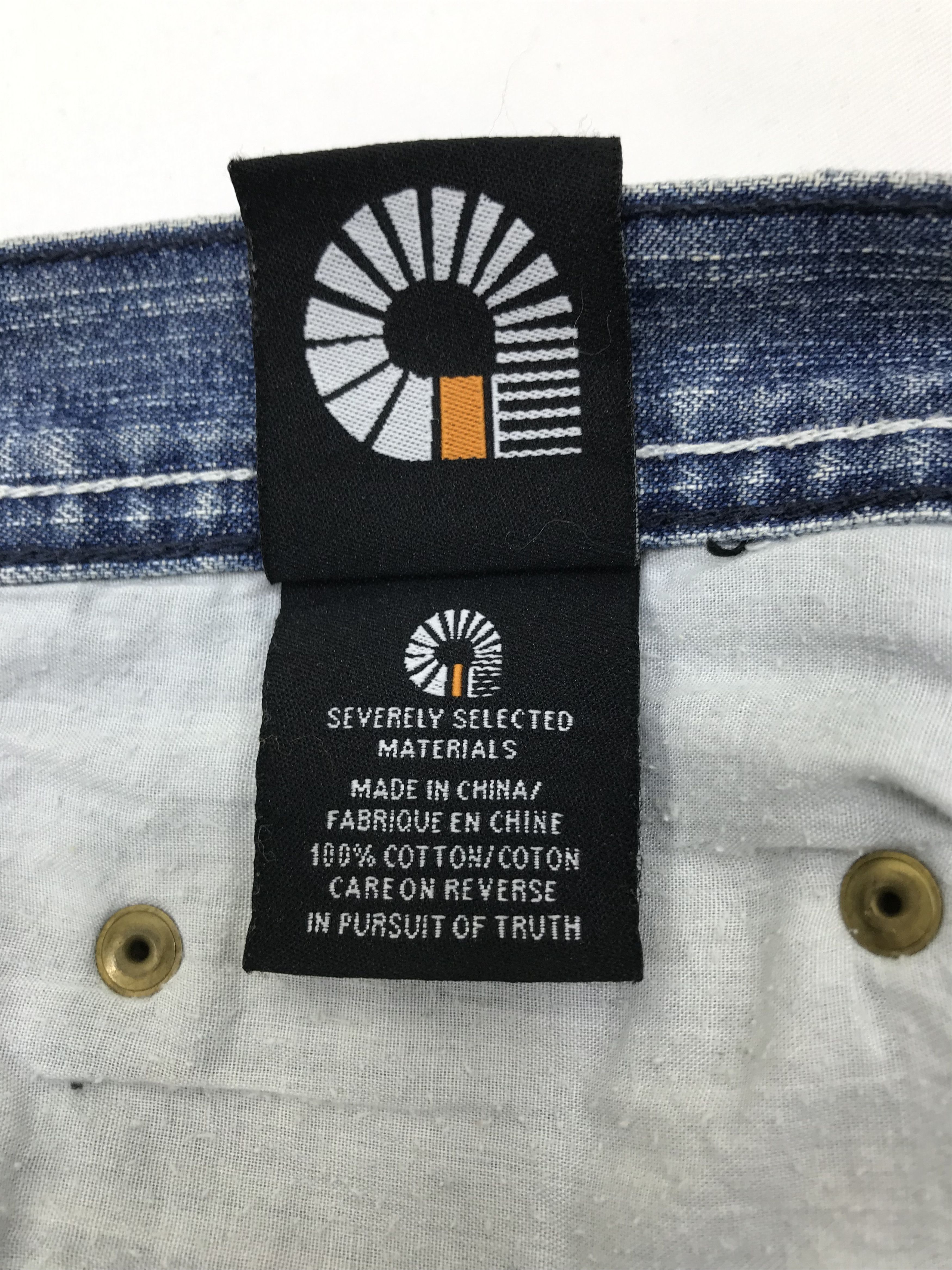 Akademiks Baggy Jeans Akademiks Distressed Design Wide Denim Size US 36 / EU 52 - 15 Thumbnail