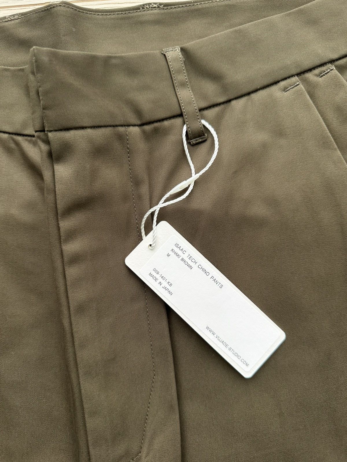 Vuja De Vuja De Isaac Tech Chino Pants in Khaki Brown | Grailed