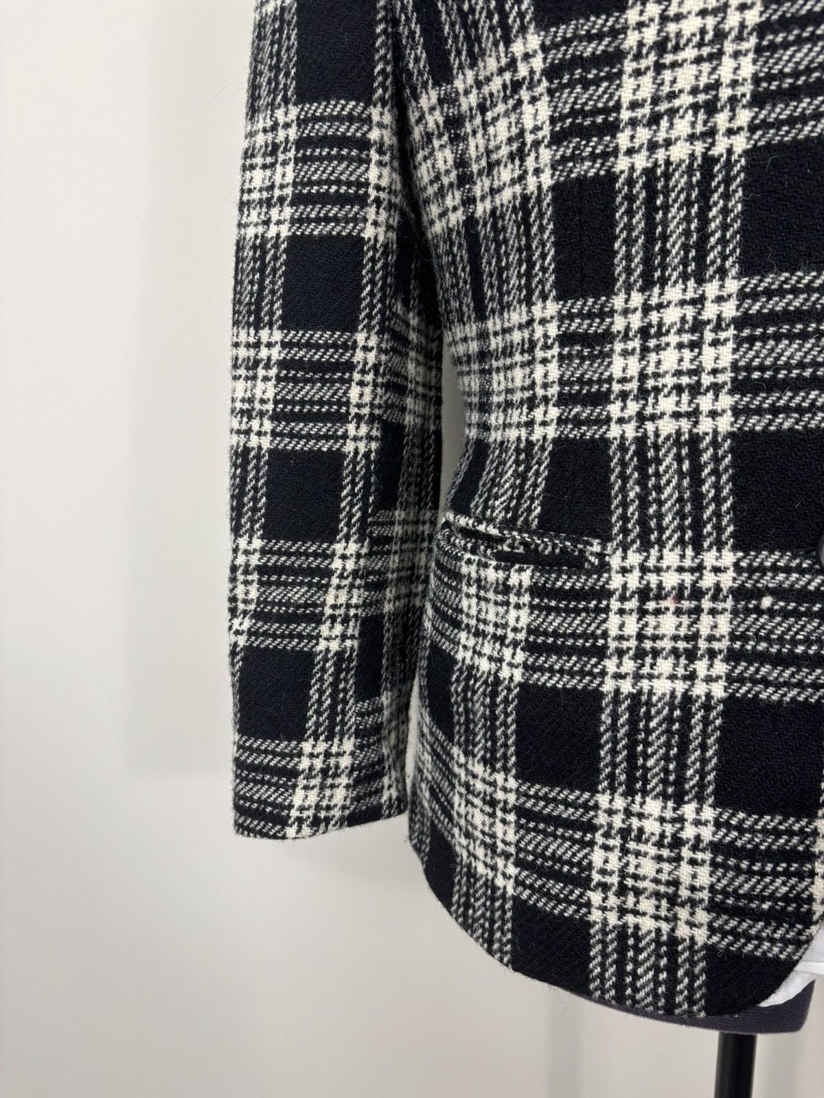 Harris Tweed Harris Tweed Women’s Plaid Check Gray Wool Blazer Skirt Set Size M / US 6-8 / IT 42-44 - 7 Thumbnail