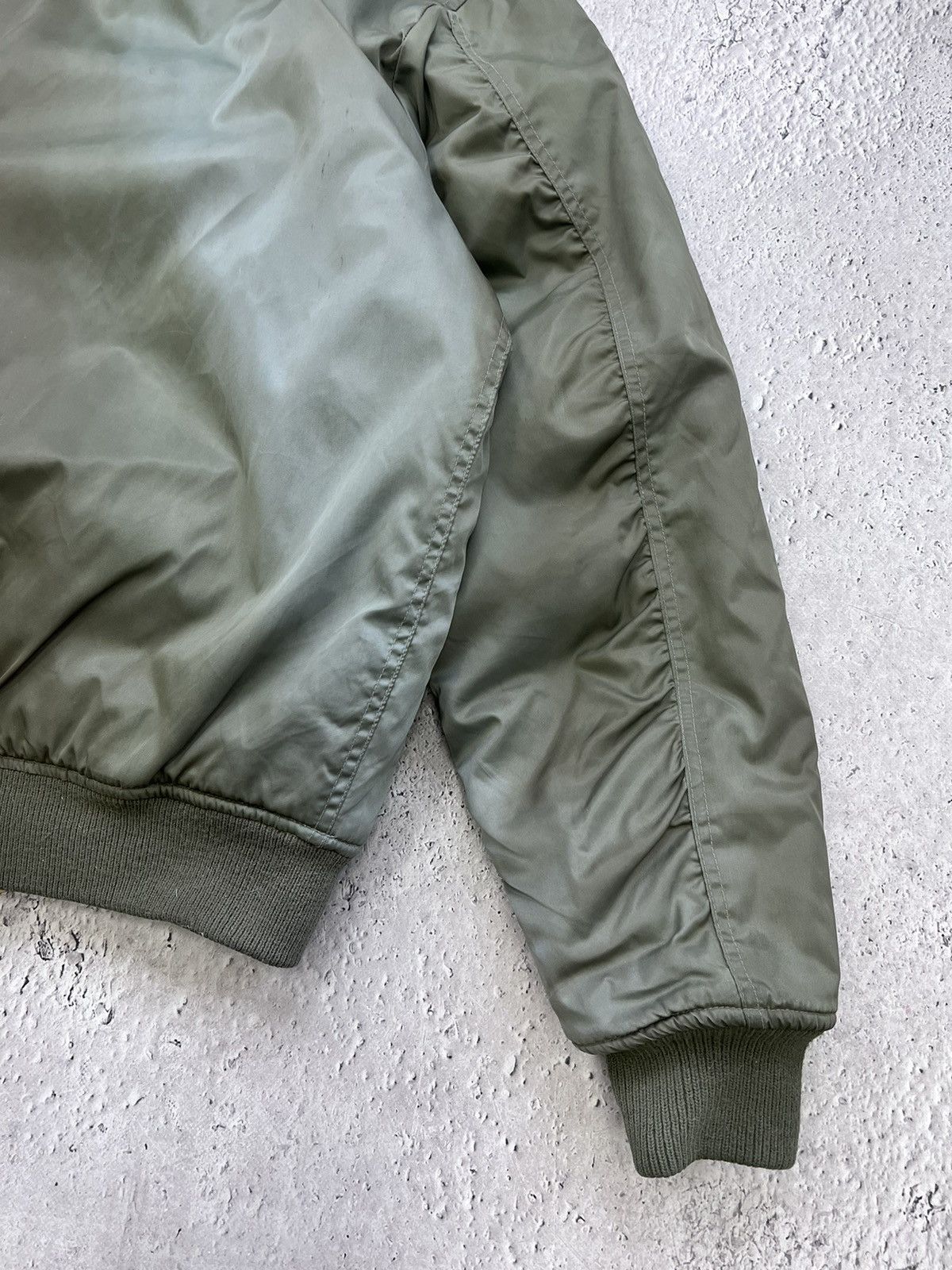 Alpha Industries Flyer's Man Intermediate MA-1 Spellout Bomber Jacket Size US XL / EU 56 / 4 - 15 Thumbnail