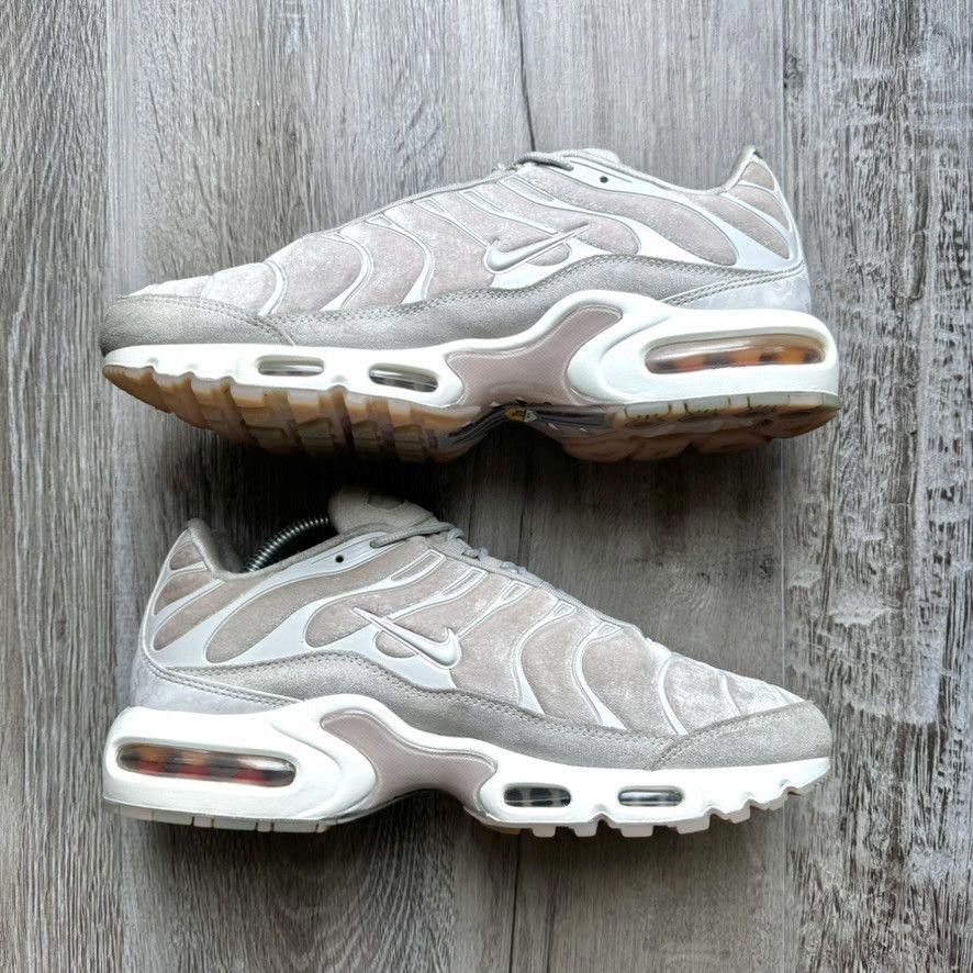 Nike NIKE • WMNS Air Max Plus LX "Particle Rose" (8.5M) Size US 8.5 / EU 41-42 - 3 Thumbnail