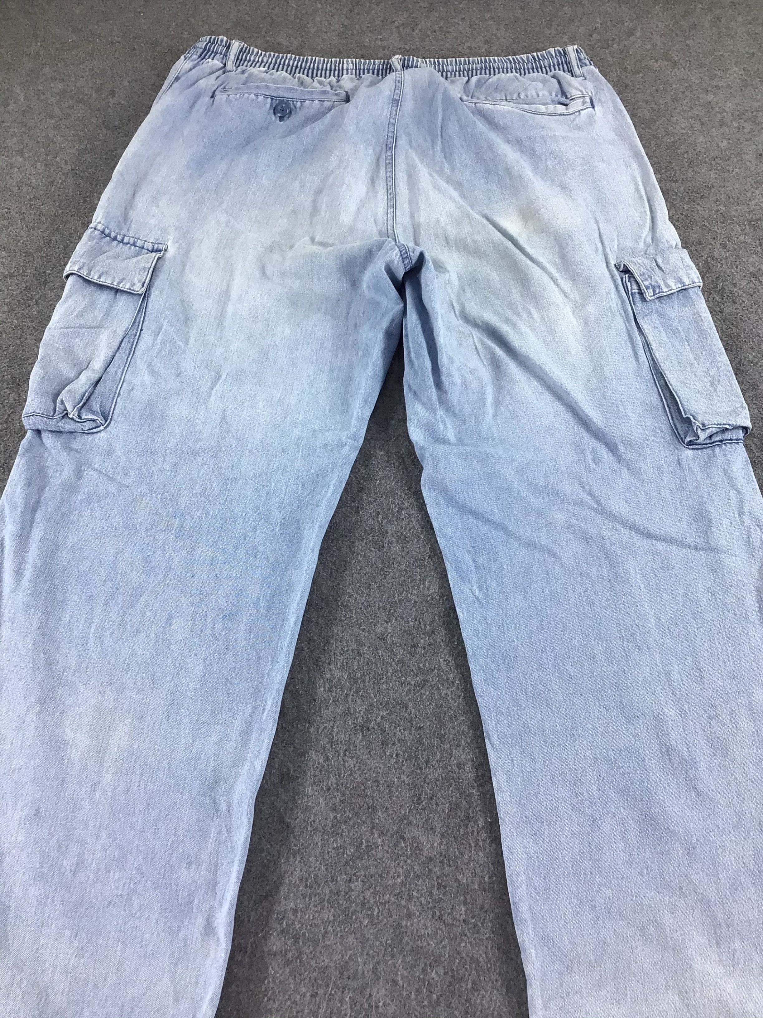 Japanese Brand Light Wash Denim Multipocket Cargo Pant -J270 Size US 35 - 4 Thumbnail
