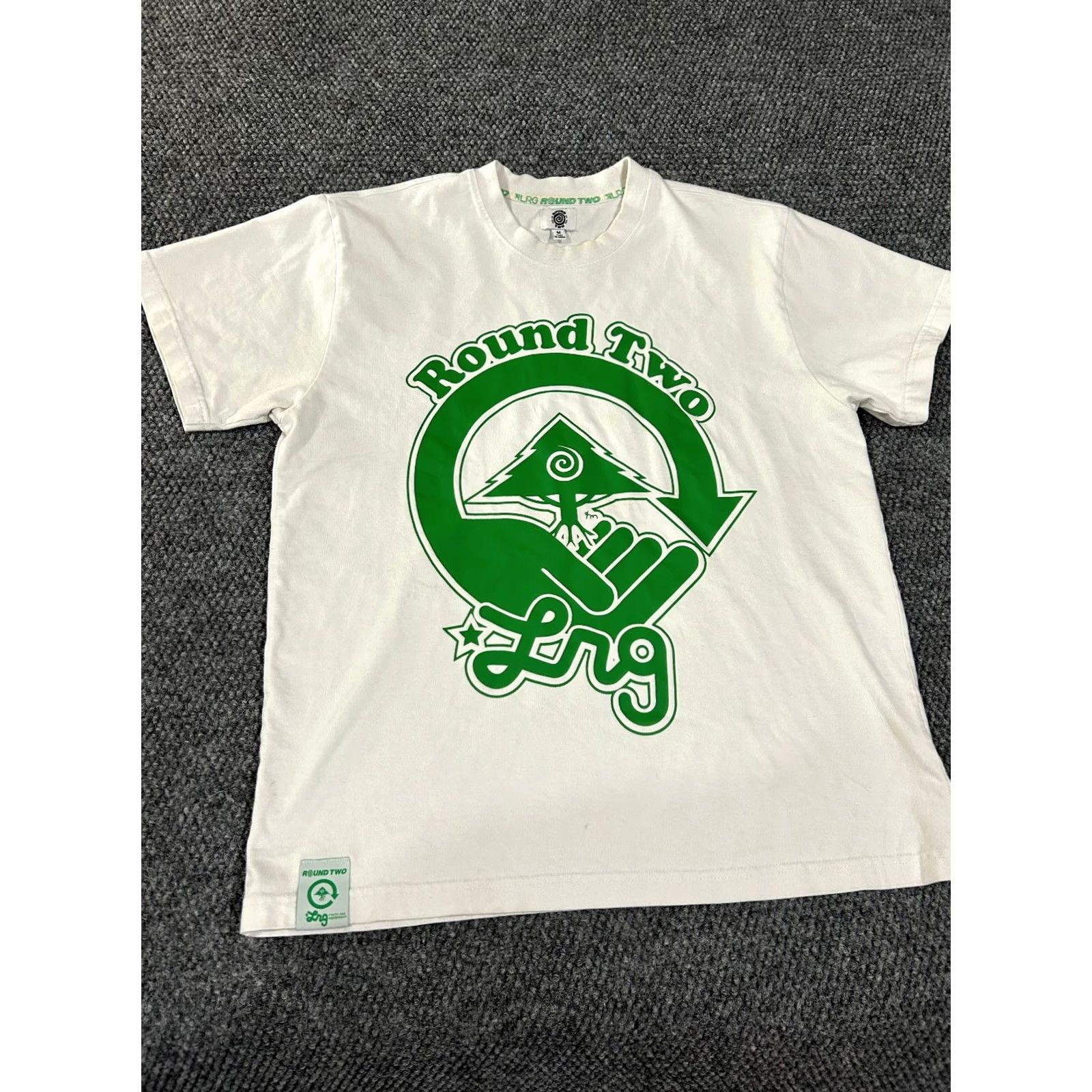 Round Two Round Two T-Shirt Mens M White Colorful Logo Dog Streetwear Crew Neck Short Sleeve Regular Fit Cotton Blend Polyester Size US M / EU 48-50 / 2 - 2 Thumbnail