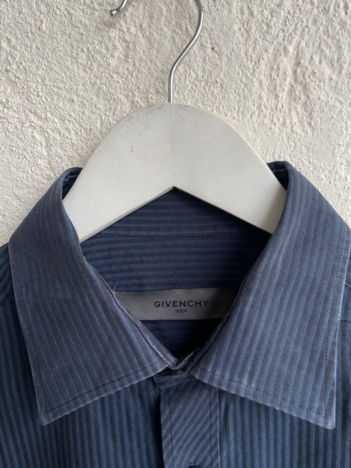 Givenchy 90s Vintage Givenchy button up shirt Size US L / EU 52-54 / 3 - 3 Thumbnail