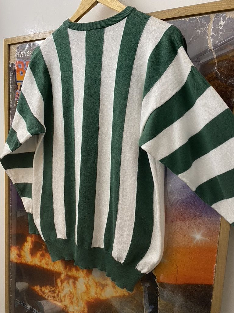 Burberry 90s Burberry Centre Crest Vertical Striped Knit Jumper Size US S / EU 44-46 / 1 - 3 Thumbnail