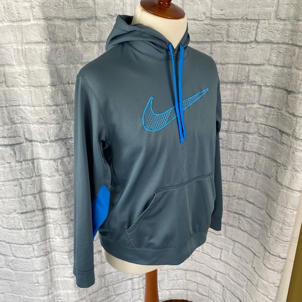 Nike Nike men M therma fit pullover hoodie w/front pocket grey & Size US M / EU 48-50 / 2 - 3 Thumbnail