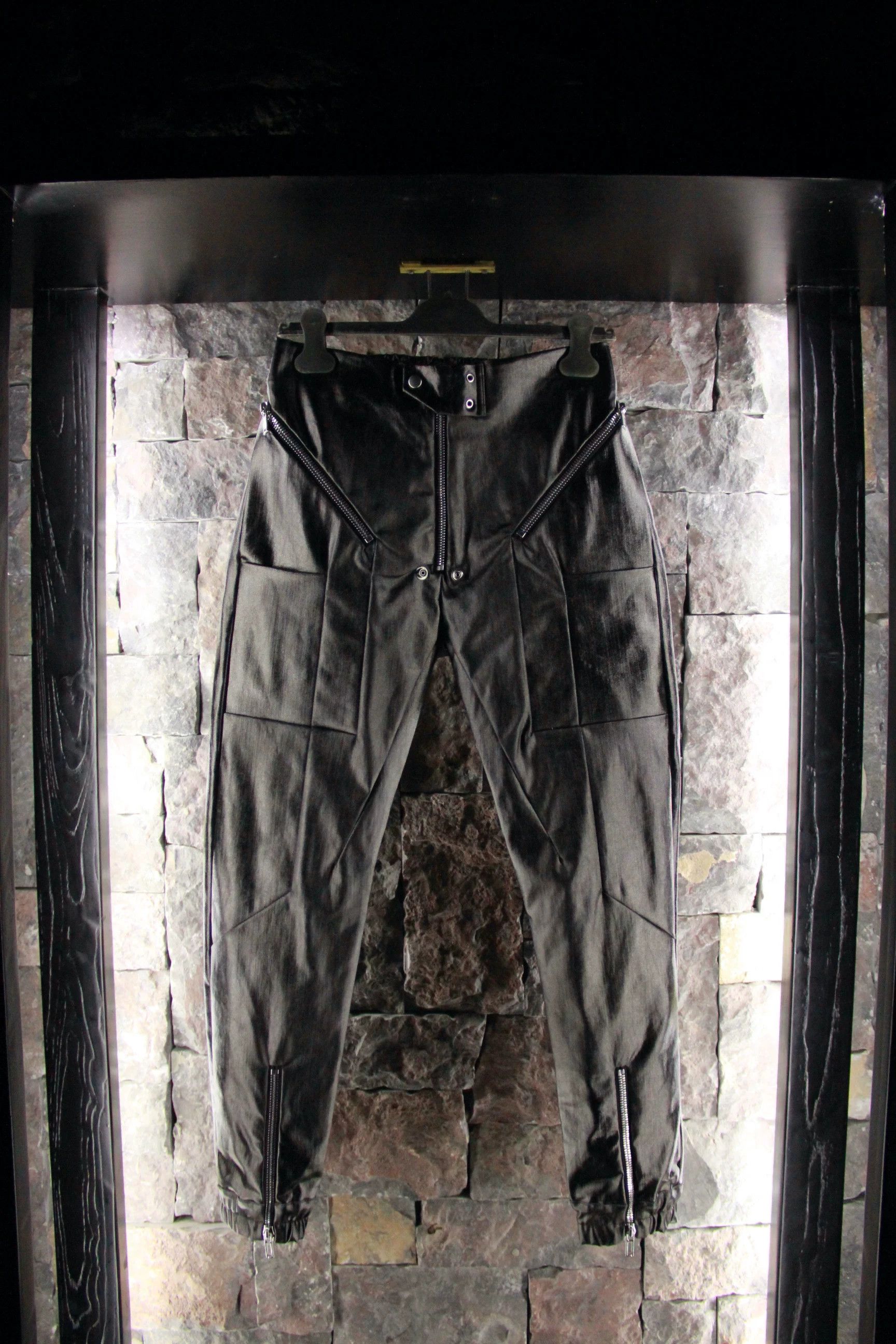 Rick Owens Rick Owens Black Casual Pants Men 34 Size US 34 / EU 50 - 1 Thumbnail