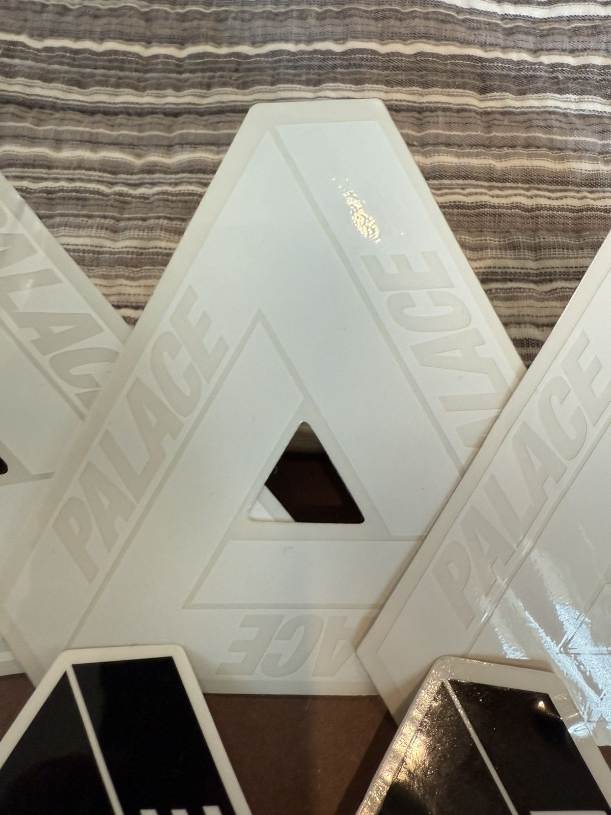 Palace Palace Logo Sticker Set Size ONE SIZE - 3 Thumbnail