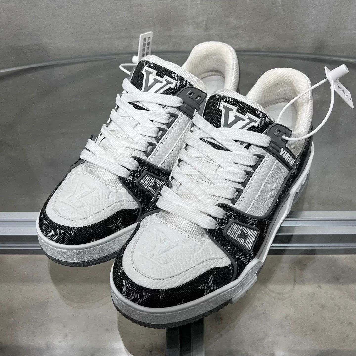 Louis Vuitton LV Trainer Gray White Denim UK2/36 New Tried On Once Size US 5.5 / IT 35.5 - 2 Thumbnail