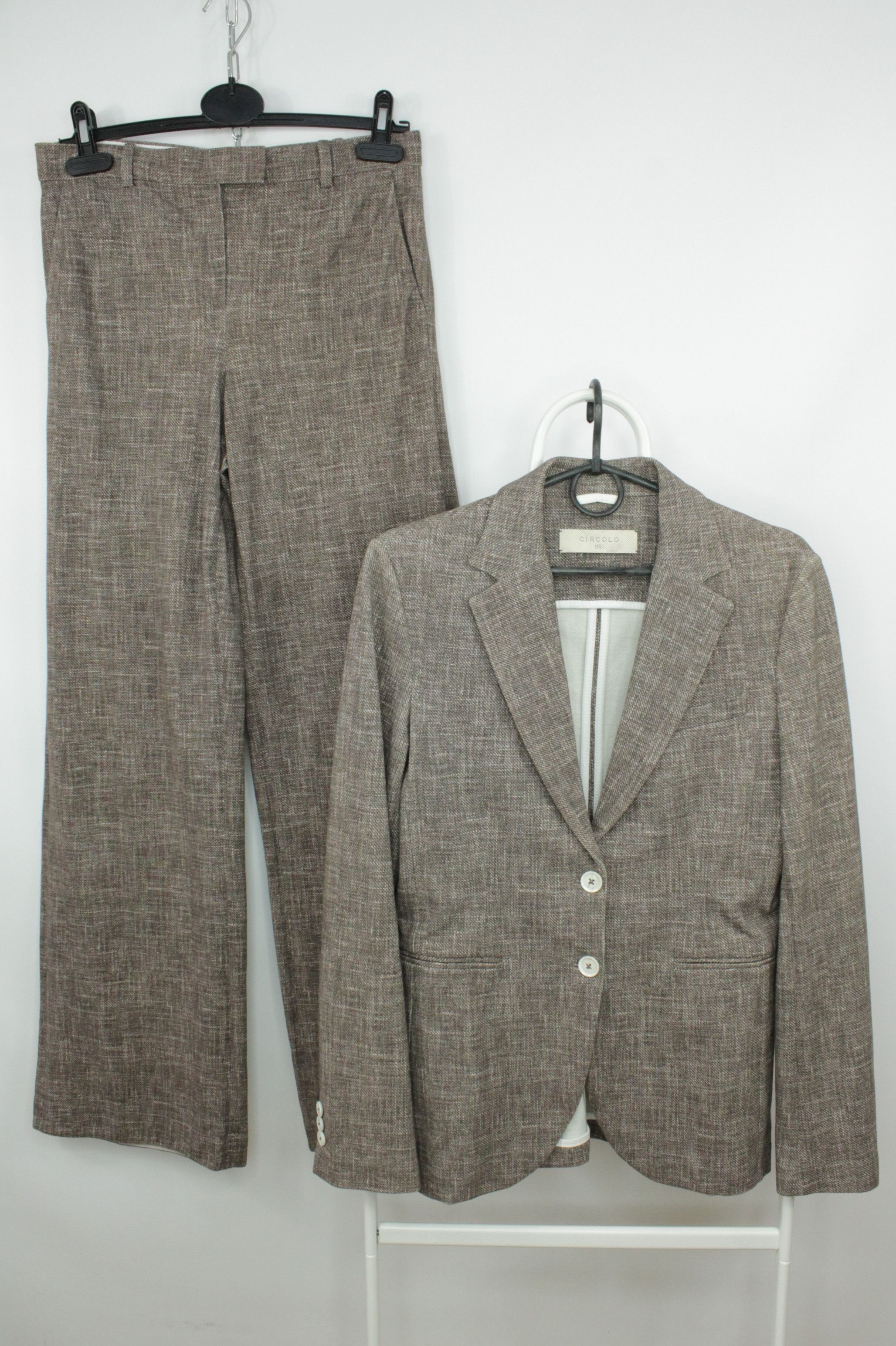 ボトムスその他 CIRCOLO 1901 Women Pants FD3243BLU Grey Circolo 1901 CIRCOLO 1901 Women Straight Pants FD3243 BLU