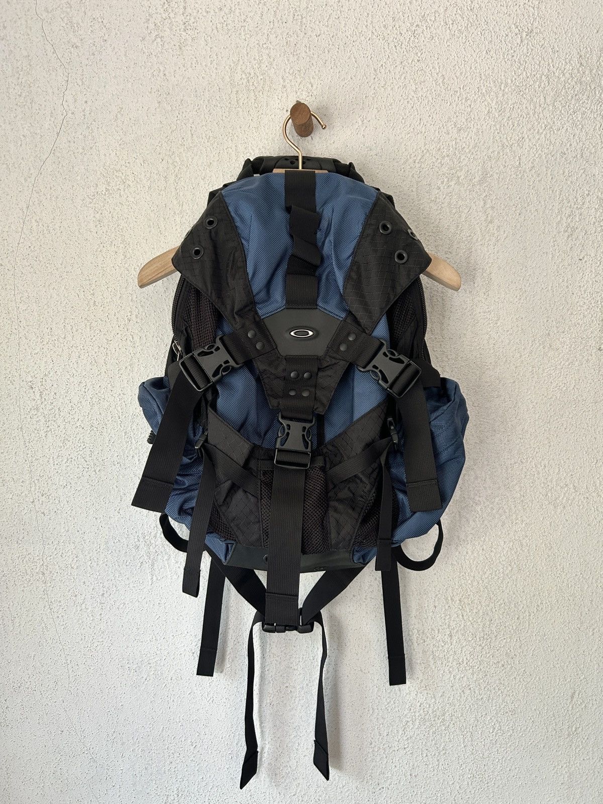 Oakley 2000s Oakley Icon Backpack 2.0 Tactical Size ONE SIZE - 2 Thumbnail
