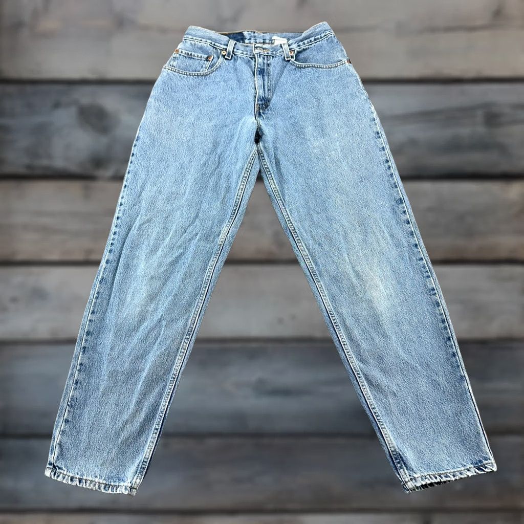 Levi's VINTAGE Levi's 560 Jeans Men 31 30 Blue Light Wash Tapered Relaxed 90s Denim 5-Pocket Logo Zipper Buttons Mens Size US 31 - 1 Thumbnail