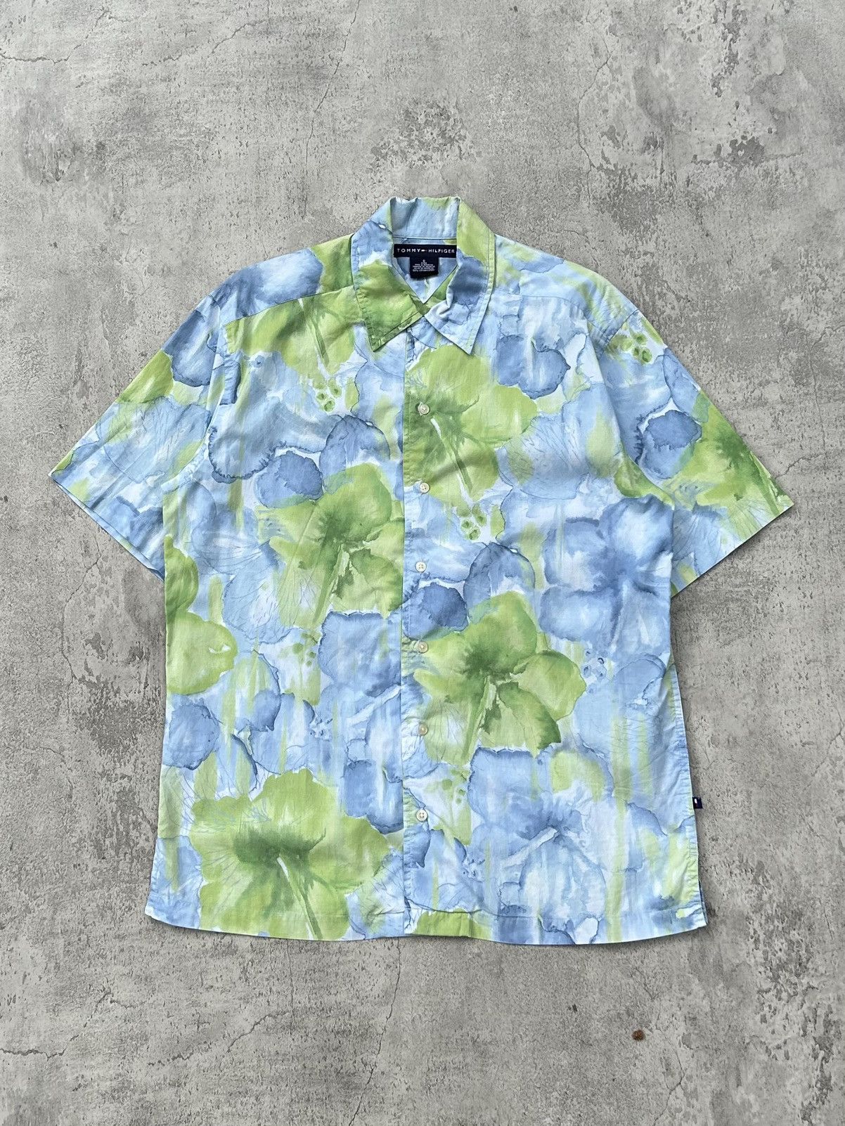 Tommy Hilfiger Tommy Hilfiger Floral Hawaiian Shirt Size US L / EU 52-54 / 3 - 1 Thumbnail