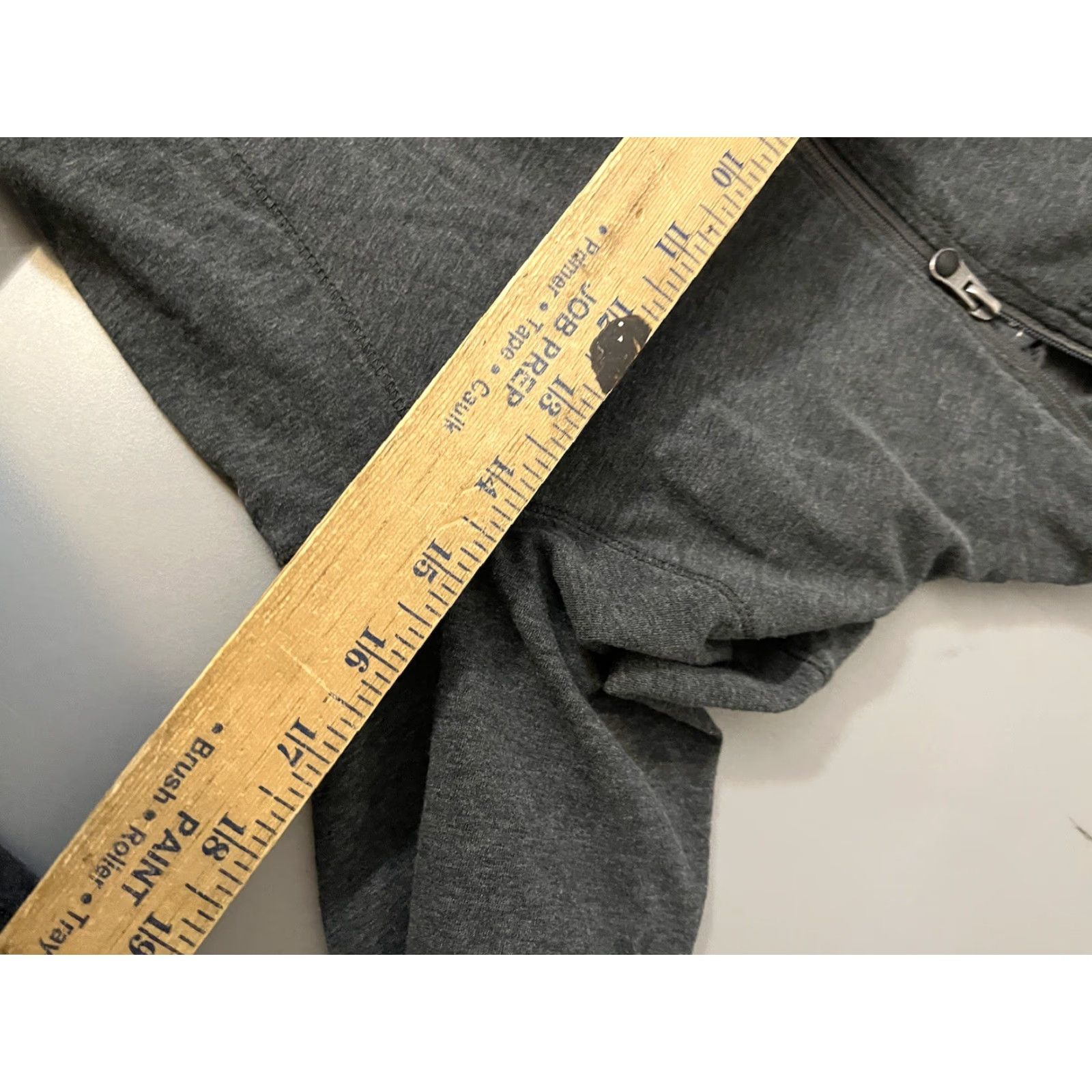 New Balance New Balance Track Jacket Womens Size S Gray Full Zip Pockets Mock Neck Running Jogging Activewear Slim fit? No, Regular Pockets Size S / US 4 / IT 40 - 5 Thumbnail