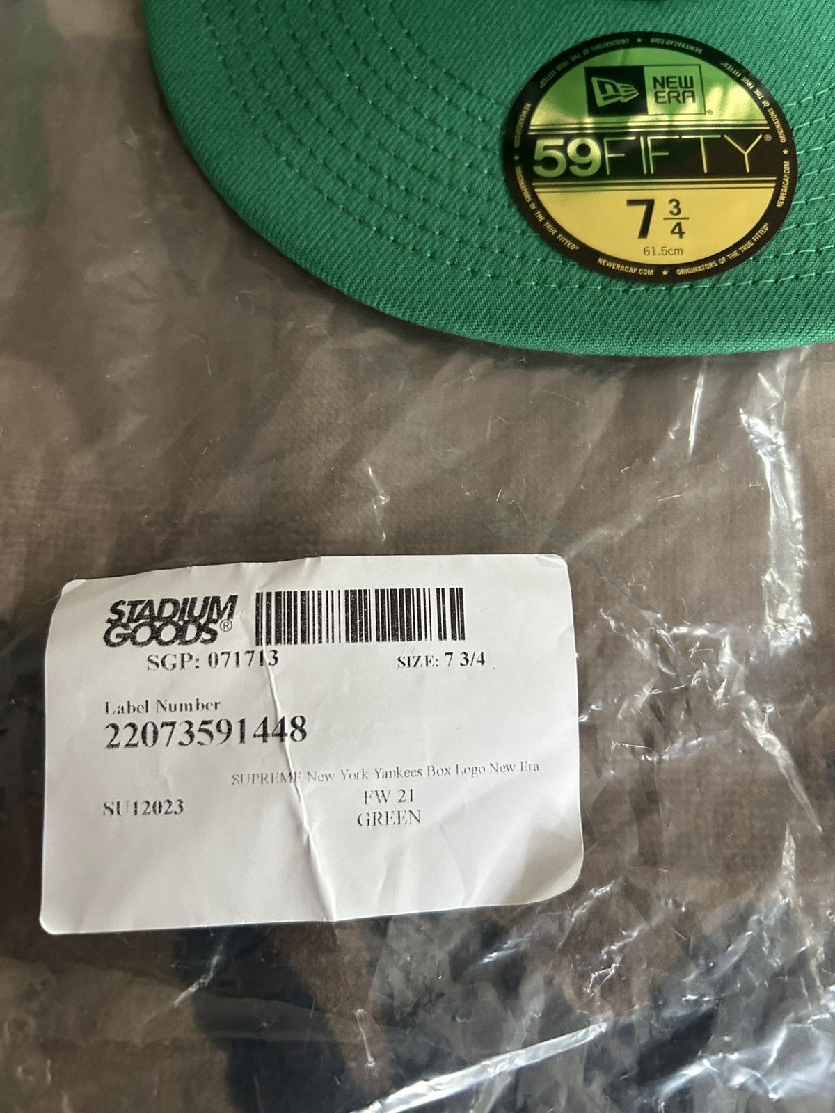 New Era × New York Yankees × Supreme Supreme New York Yankees Box Logo New Era Green 7 3/4 FW21 Size ONE SIZE - 4 Thumbnail