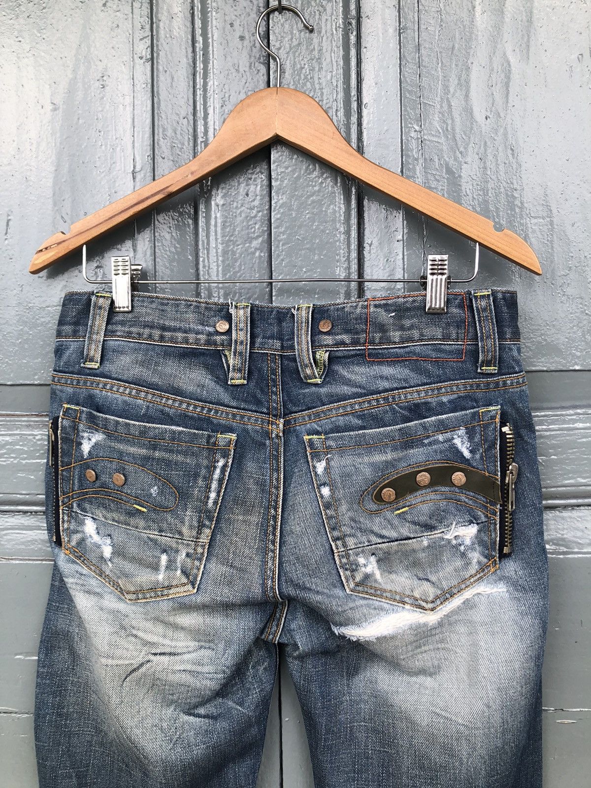 Japanese Brand On Board Distressed Denim Size US 33 - 4 Thumbnail