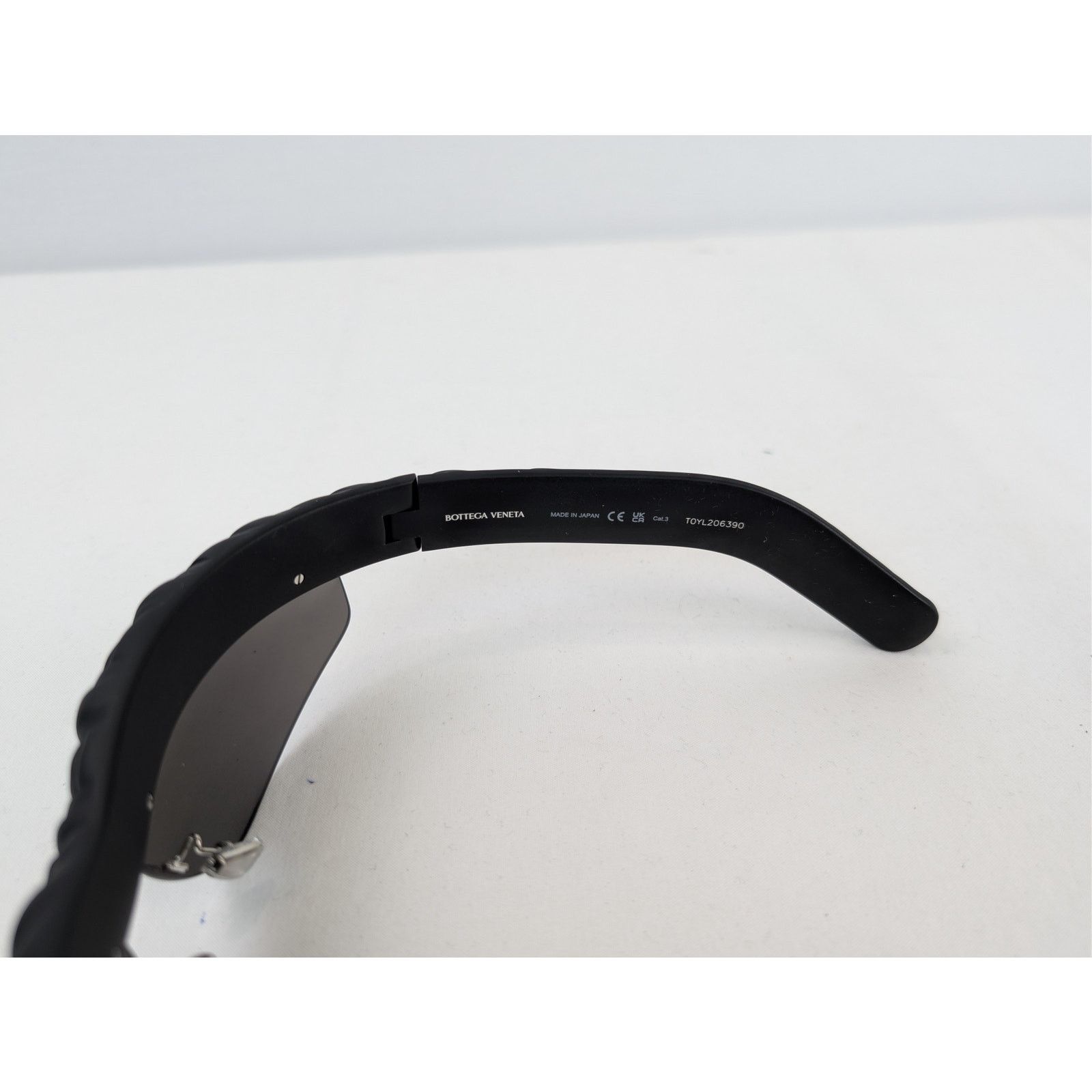 Bottega Veneta o1rshd1 Size: OS / Intrecciato Rim Sunglasses in Black Size ONE SIZE - 6 Thumbnail