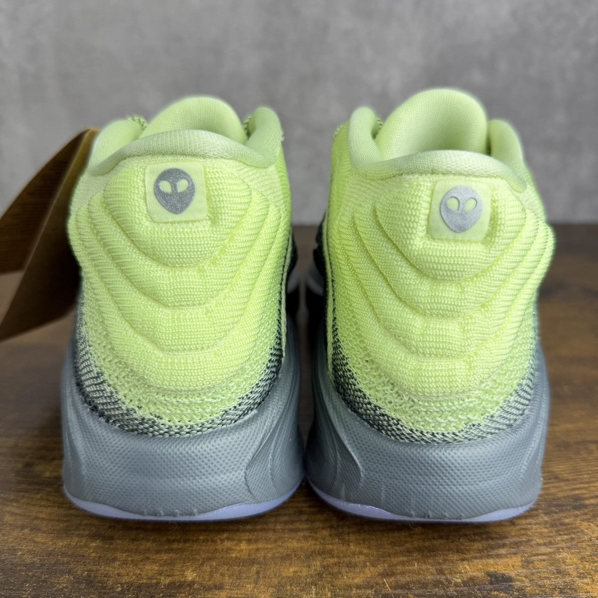 Nike NEW Nike Air Zoom GT Hustle 3 Alien x Victor Wembanyama Sz 7 Size US 7 / EU 40 - 7 Thumbnail