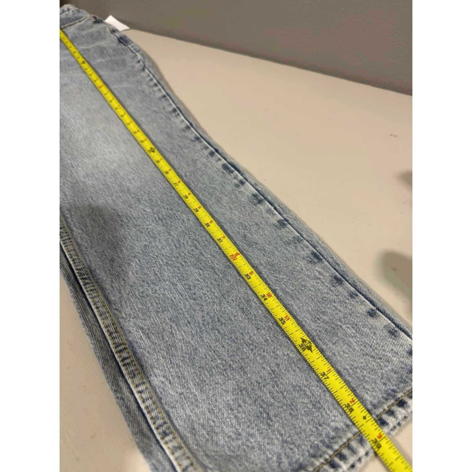 Good American Good American Jeans Womens 12/31 Light Blue 951 GNDU999T - Jeans, Blue, Cotton Blend, Straight, Regular, ZIP closure, Denim, 12/31, Womens, Light Wash Size 34" / US 12 / IT 48 - 2 Thumbnail