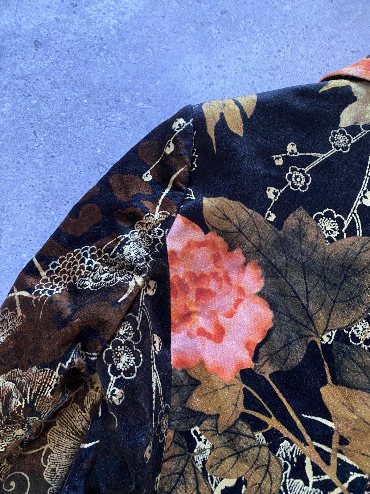 Roberto Cavalli Luxury Class Roberto Cavalli Blazer Vintage Floral Italy Size L / US 10 / IT 46 - 21 Thumbnail
