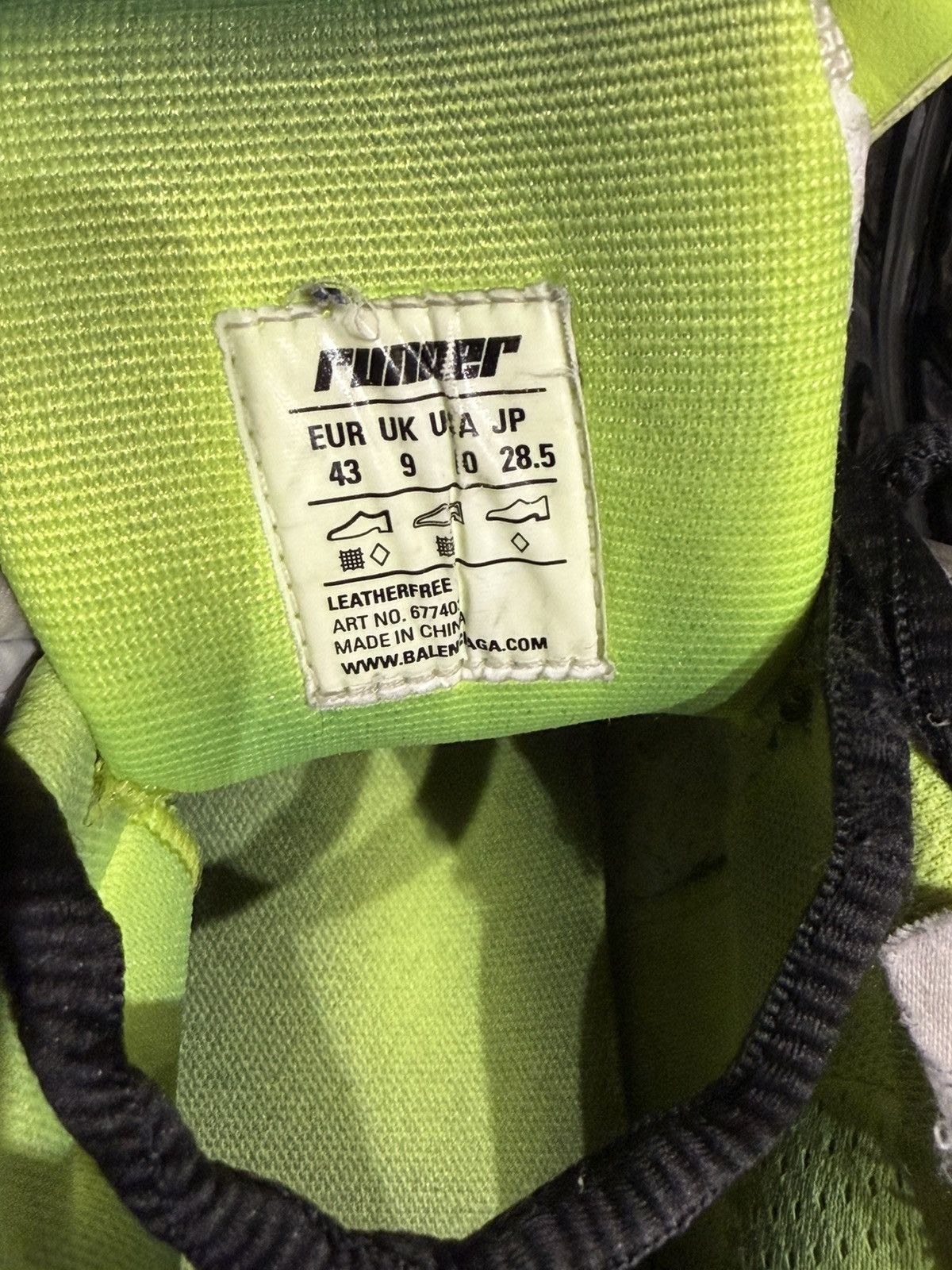 Balenciaga Balenciaga Runner Sneaker 'White Fluo Yellow' Size US 10 / EU 43 - 8 Thumbnail