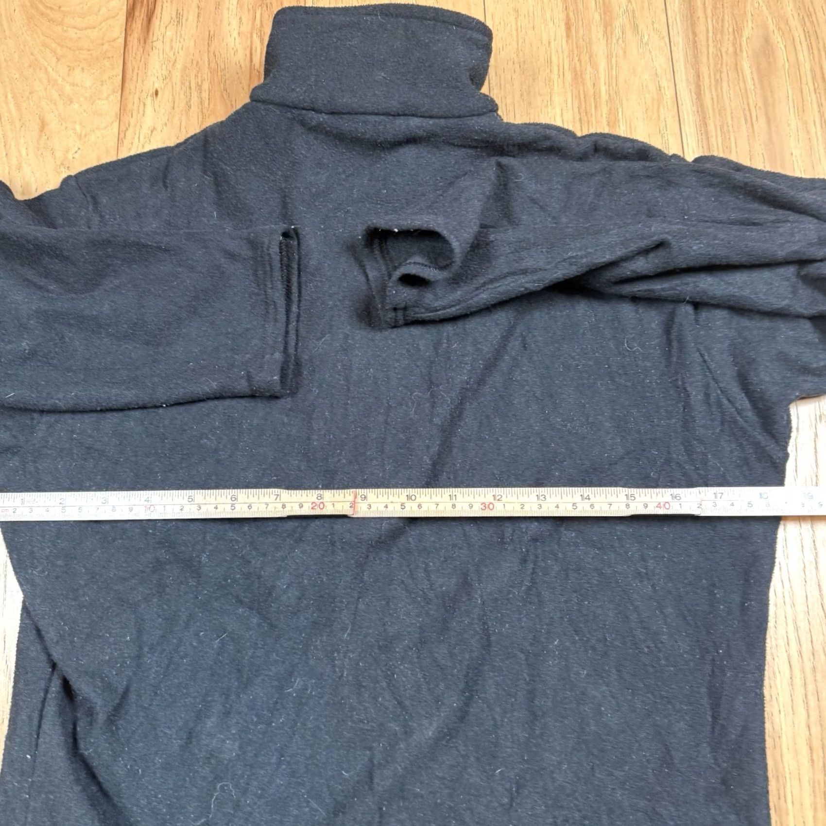 Patagonia VINTAGE Patagonia Capilene Pullover Shirt Mens Small Gray USA Made 1/4 Zip Fleece Sweater Men Size US S / EU 44-46 / 1 - 6 Thumbnail