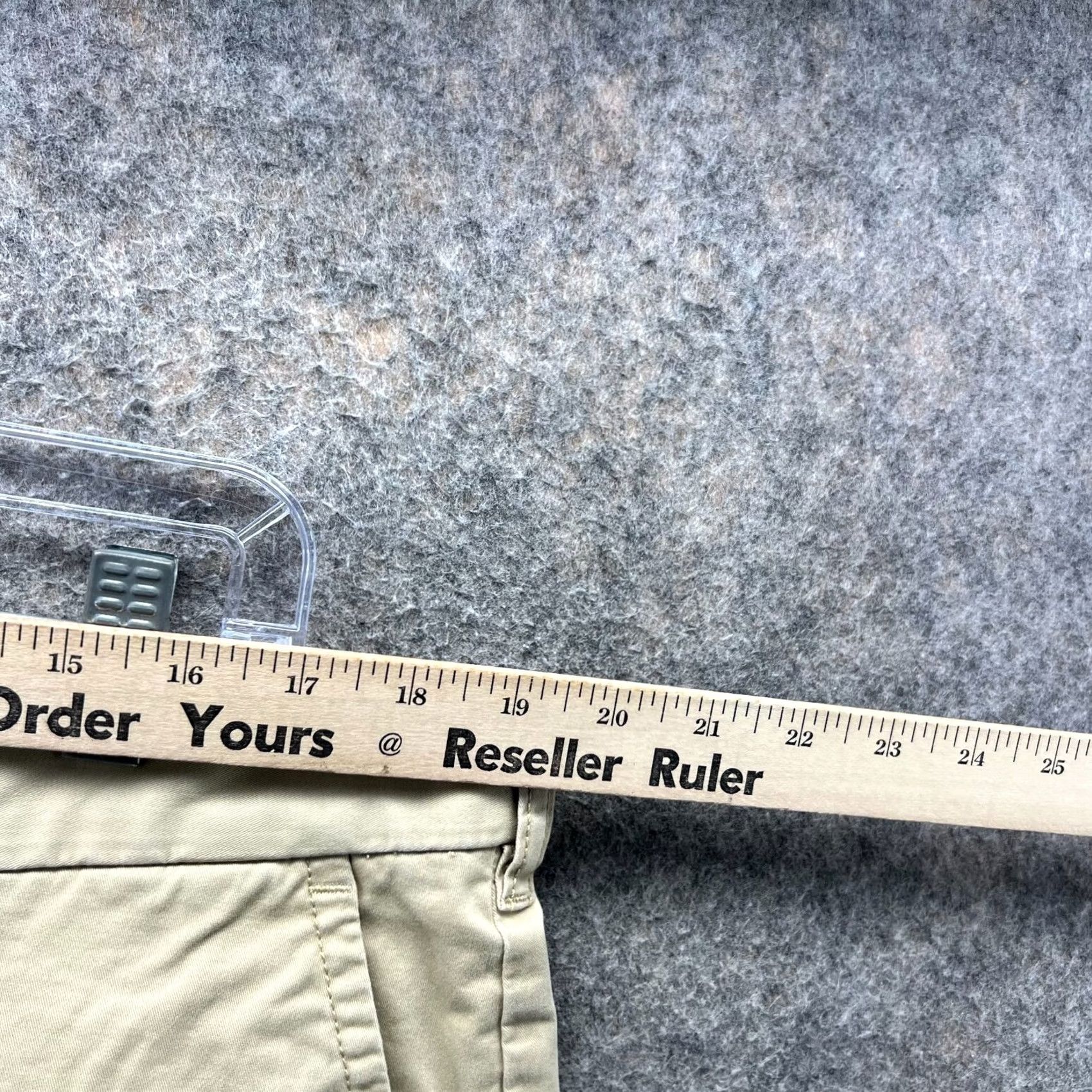 Tommy Hilfiger VINTAGE Tommy Hilfiger Pants Men 38x30 Khaki Chino Tan Beige Custom Fit Cotton Trousers Size US 38 / EU 54 - 5 Thumbnail