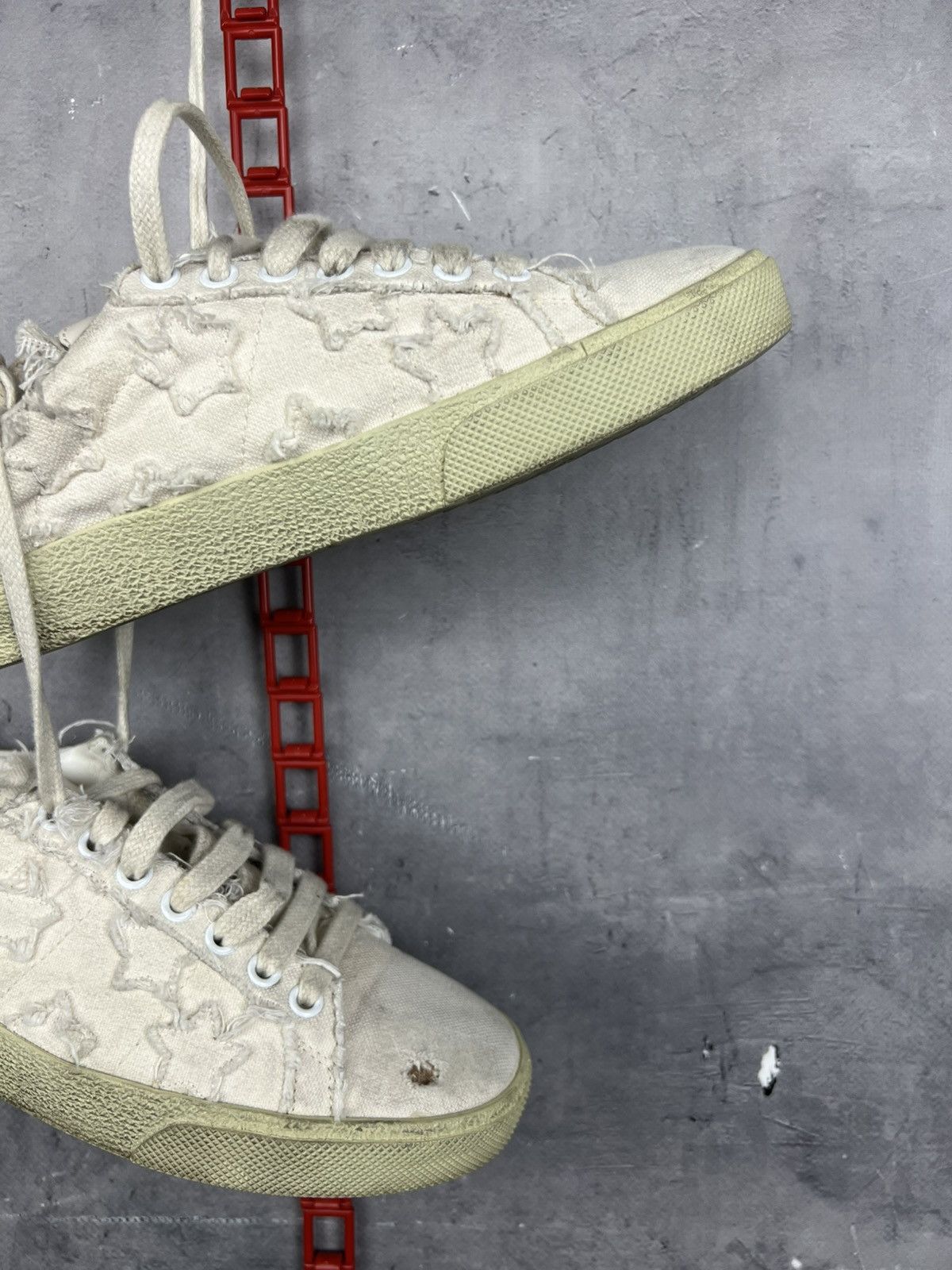 Saint Laurent Paris Saint Laurent Canvas Distressed Accents Sneakers Sz 37/24cm Size US 7 / IT 37 - 4 Thumbnail