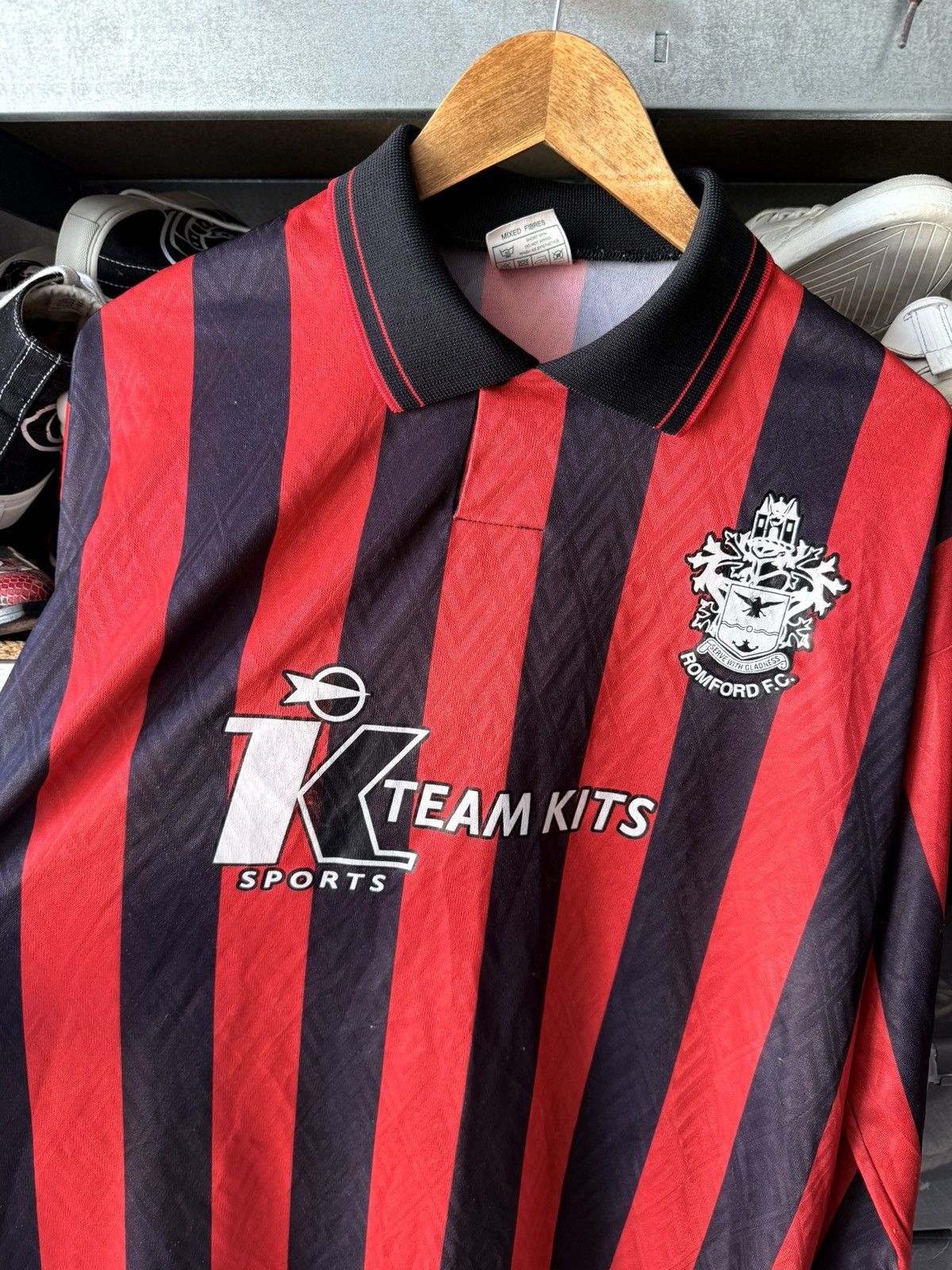 Sports Specialties ROMFORD F.C VINTAGE 1992-95 #7 MATCH WORN LONG SLEEVE RARE Size US XL / EU 56 / 4 - 3 Thumbnail