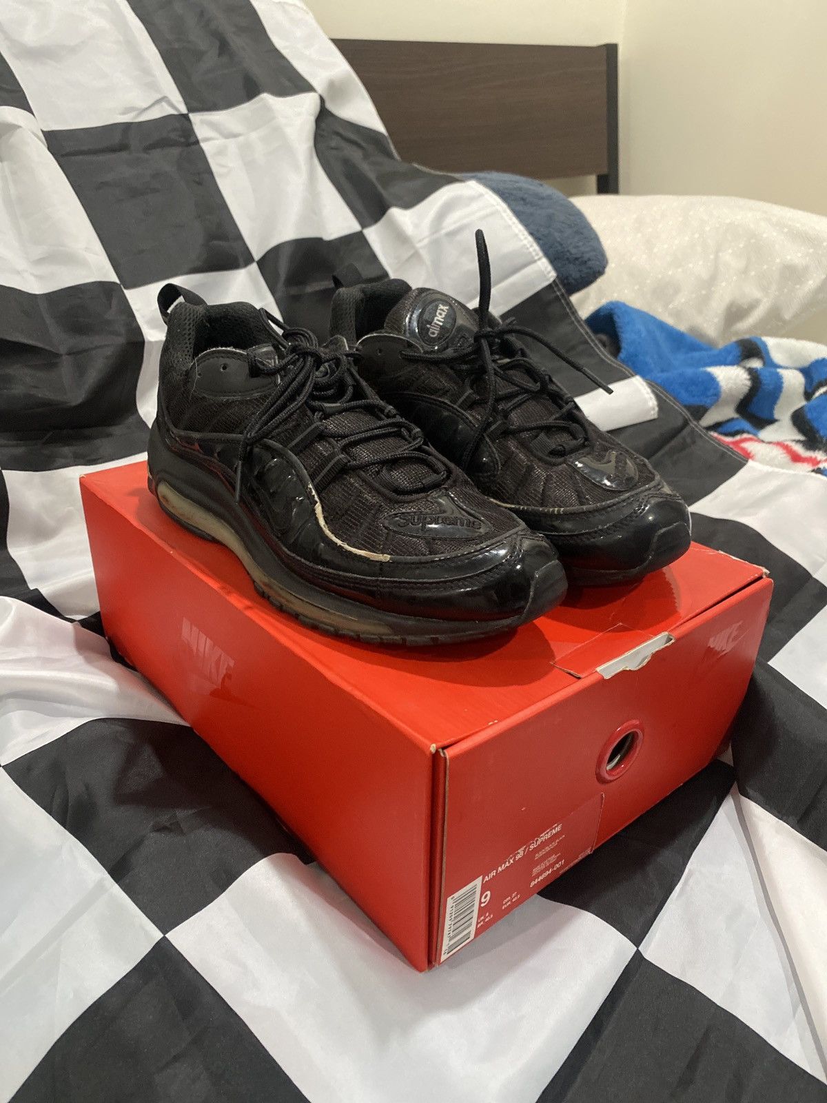 Nike x Supreme Air Max 98 size