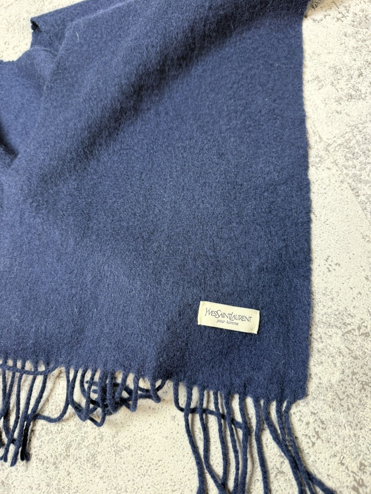 Yves Saint Laurent Yves Saint Laurent Scarf Vintage Wool Logo Made in Italy Size ONE SIZE - 12 Thumbnail