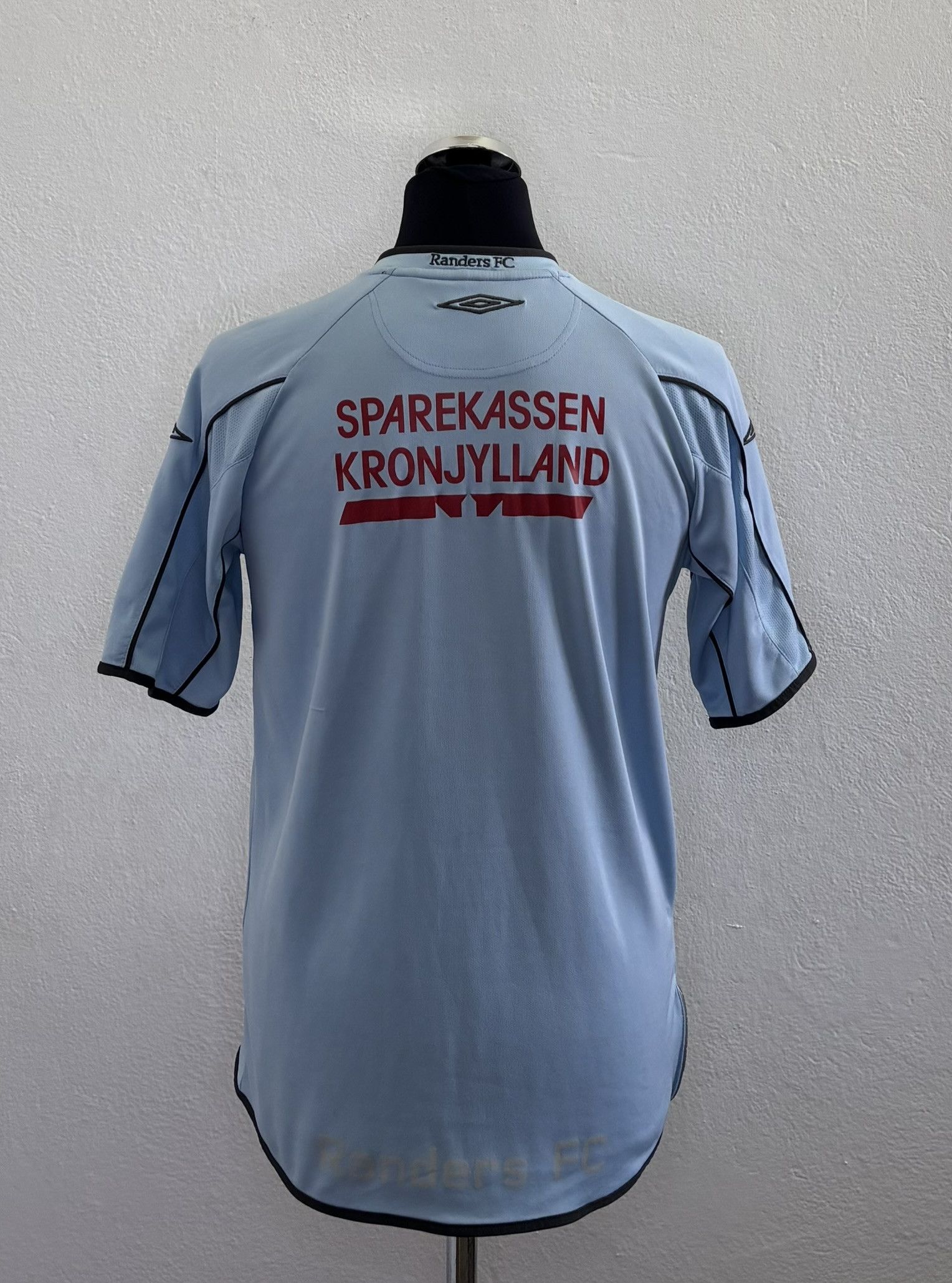 Umbro Randers FC 2008/2009 Umbro Football Jersey Size S Size US S / EU 44-46 / 1 - 2 Thumbnail