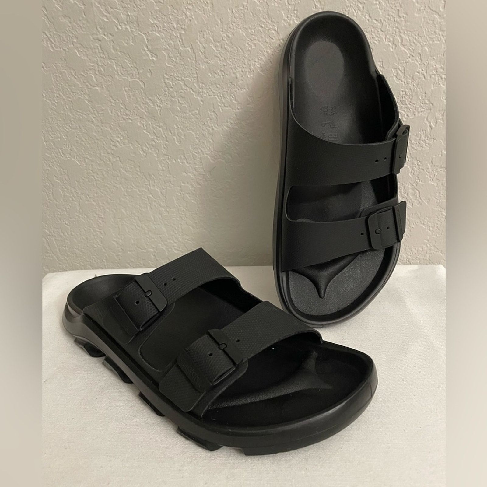 Birkenstock Mogami Terra Stealth Sandal Apex Black Size 44