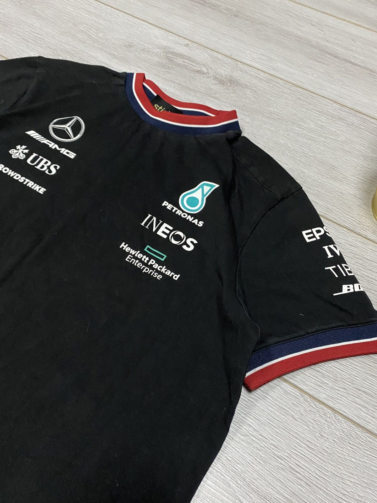 Mercedes-Benz Mercedes AMG Petronas Hilfiger Pirelli t-shirt big logo Size US M / EU 48-50 / 2 - 3 Thumbnail