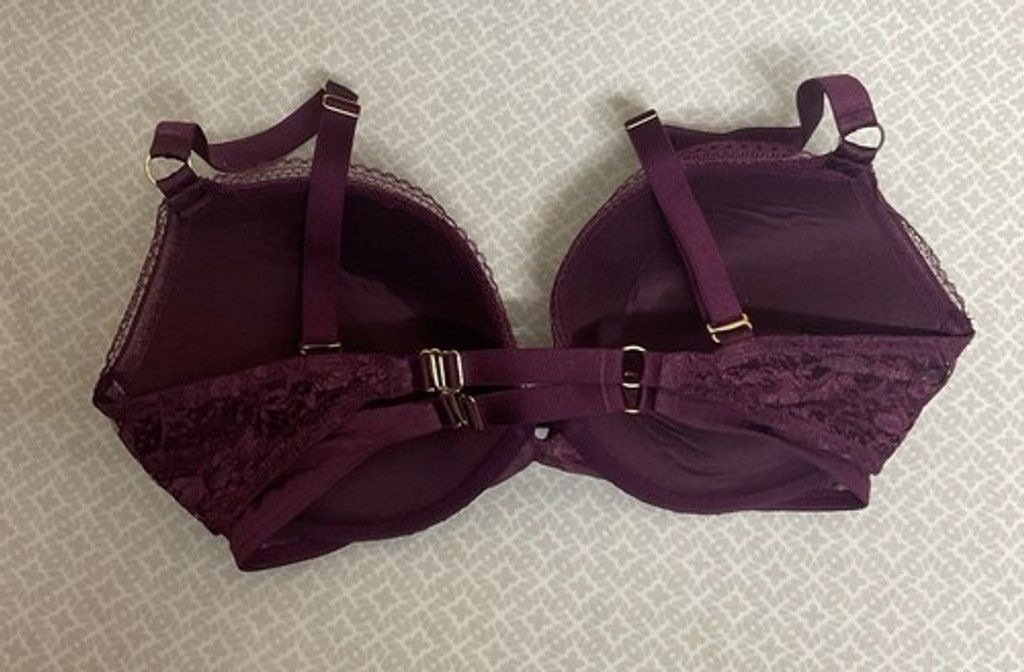 Victoria's Secret Victoria's Secret Padded Push Up Pigeonnant Bra Women 34DDD Size ONE SIZE - 6 Thumbnail