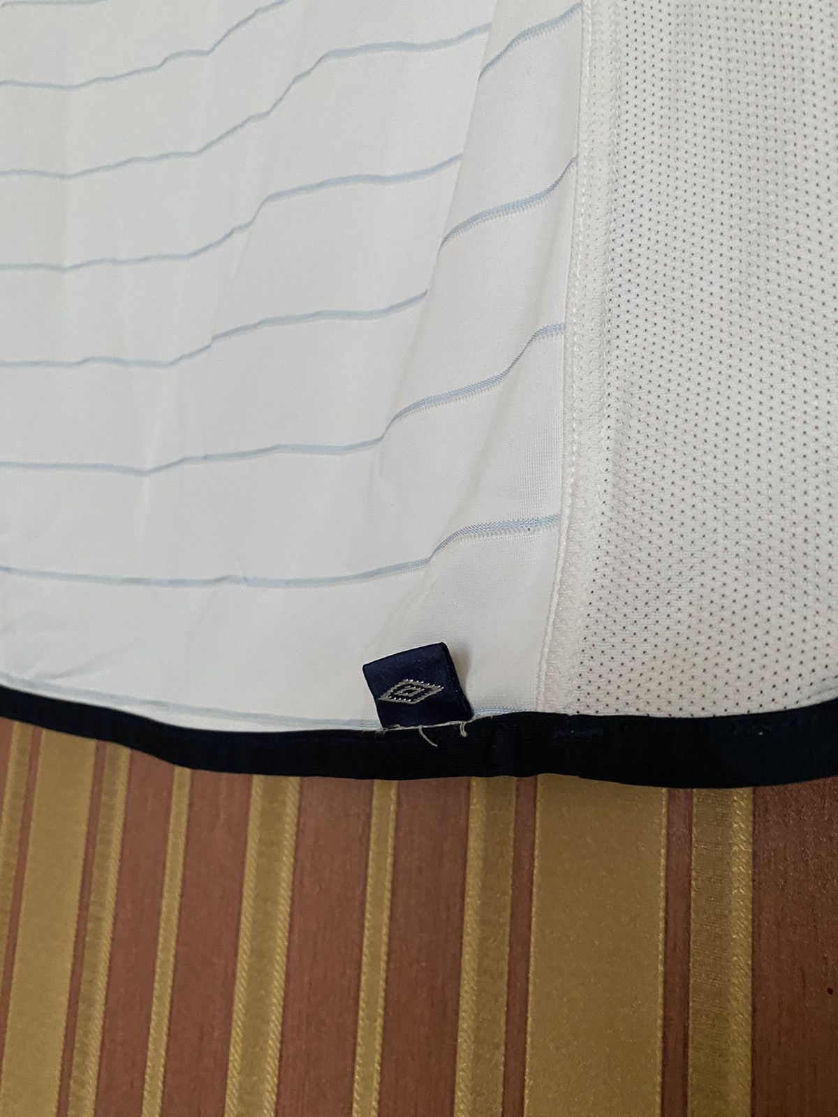 Umbro ENGLAND 2003 2005 HOME SOCCER JERSEY UMBRO REVERSIBLE Size US L / EU 52-54 / 3 - 5 Thumbnail