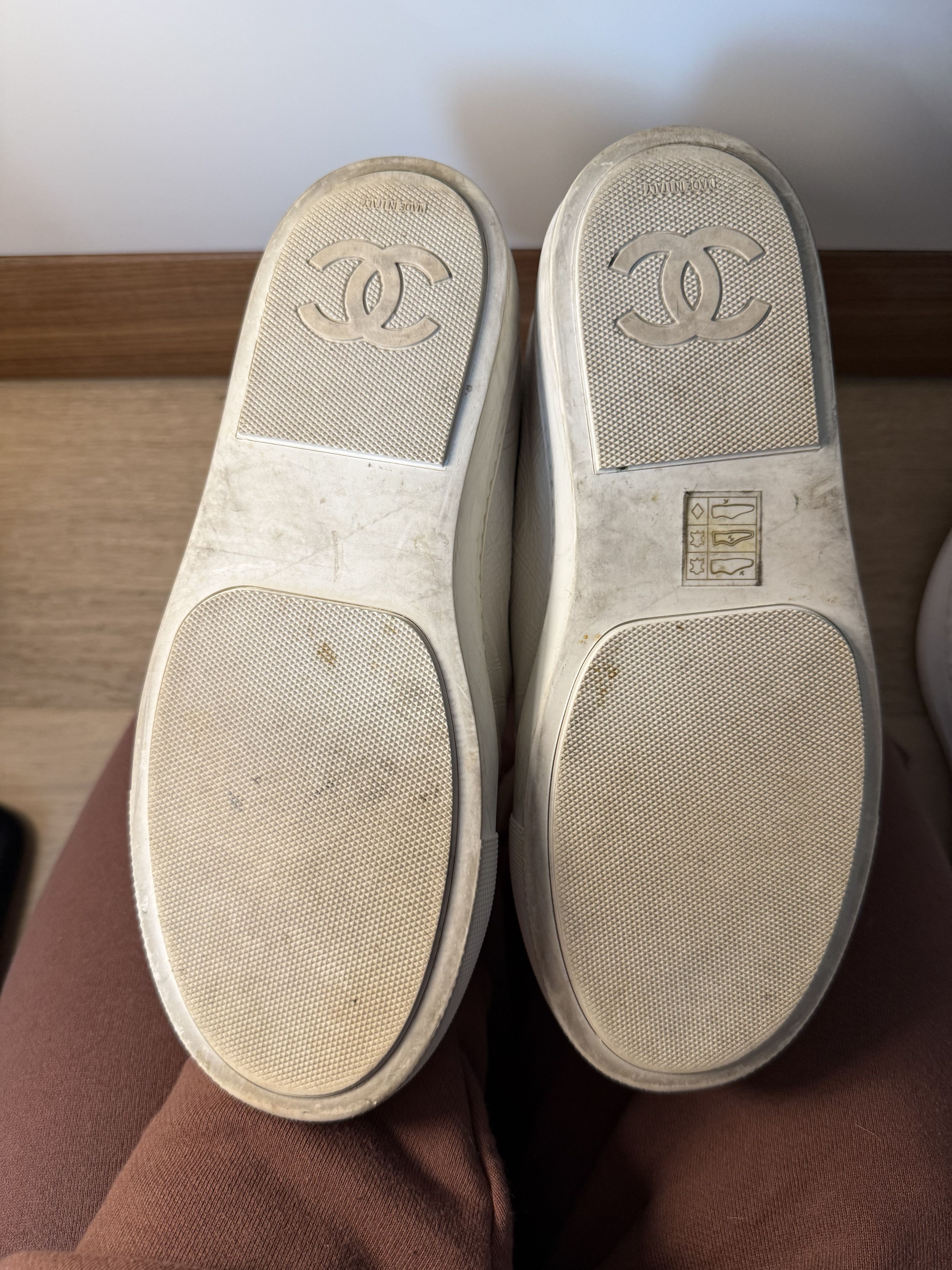 Chanel Chanel Tie Sneakers Size US 8 / IT 38 - 7 Thumbnail