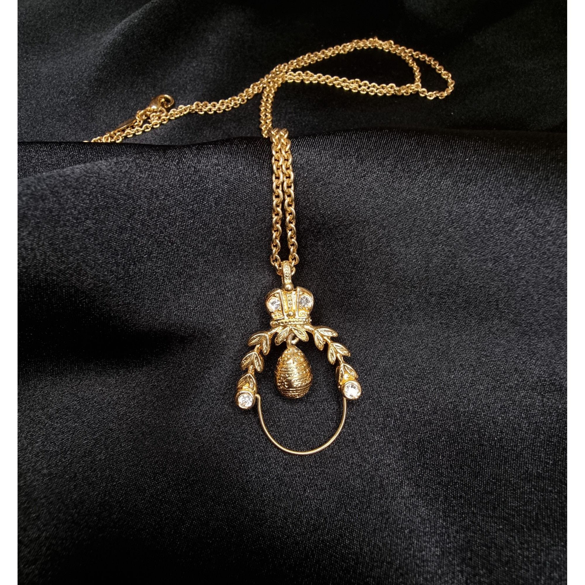 Joan Rivers Vintage 1990s Joan Rivers Signed Gold-Tone Necklace With Cro Size ONE SIZE - 2 Thumbnail