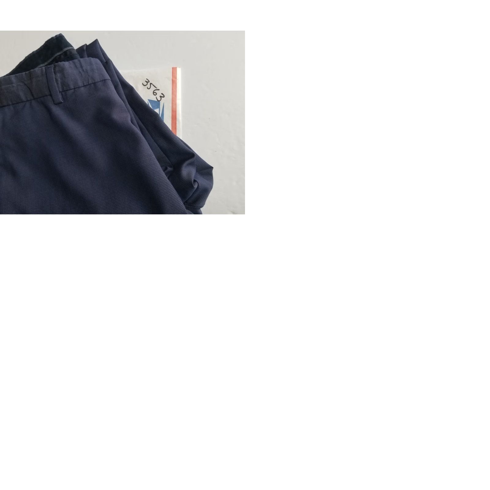 Hugo Boss Hugo Boss Men’s Dress Pants 32R Blue Regular 30 in Inseam Business Formal Workwear Pants Mens Clean Look See All Pics Size US 32 / EU 48 - 9 Thumbnail