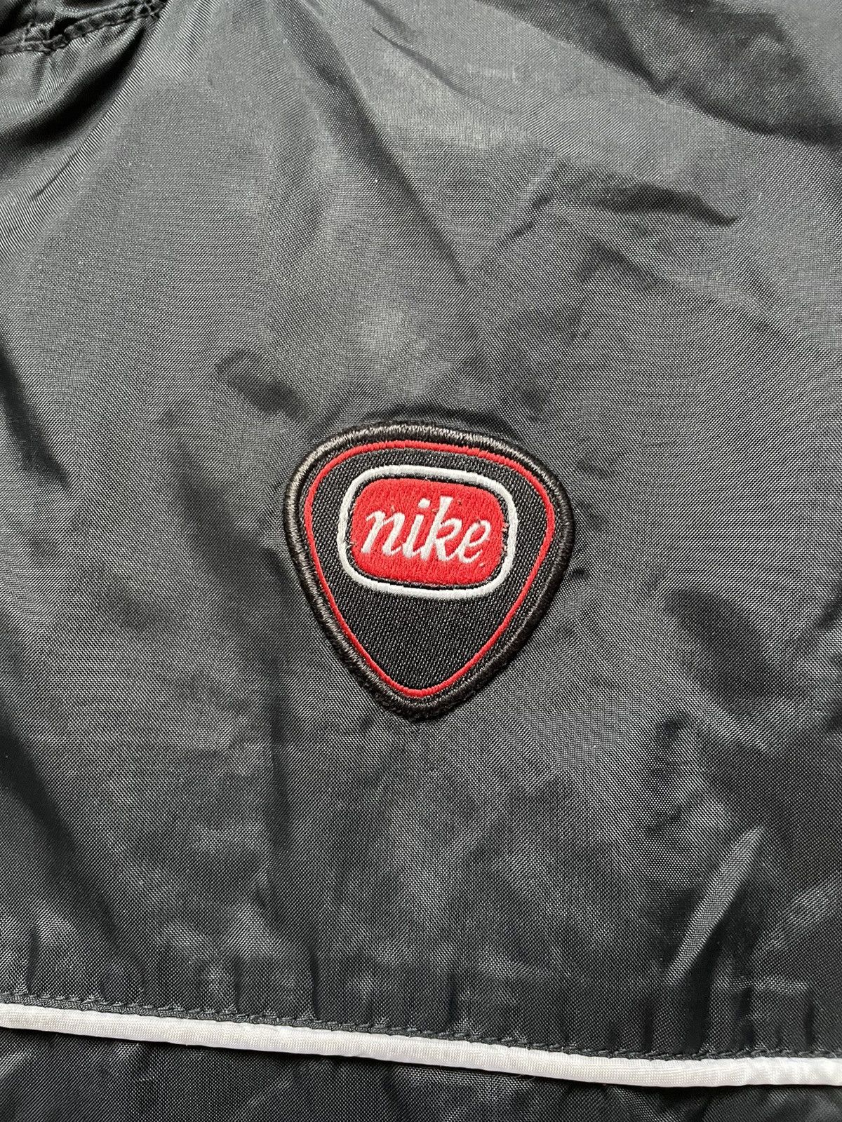 Nike × Vintage Vintage 2000s Nike Jacket Mens Windbreaker Swoosh Logo Black Size US M / EU 48-50 / 2 - 3 Thumbnail