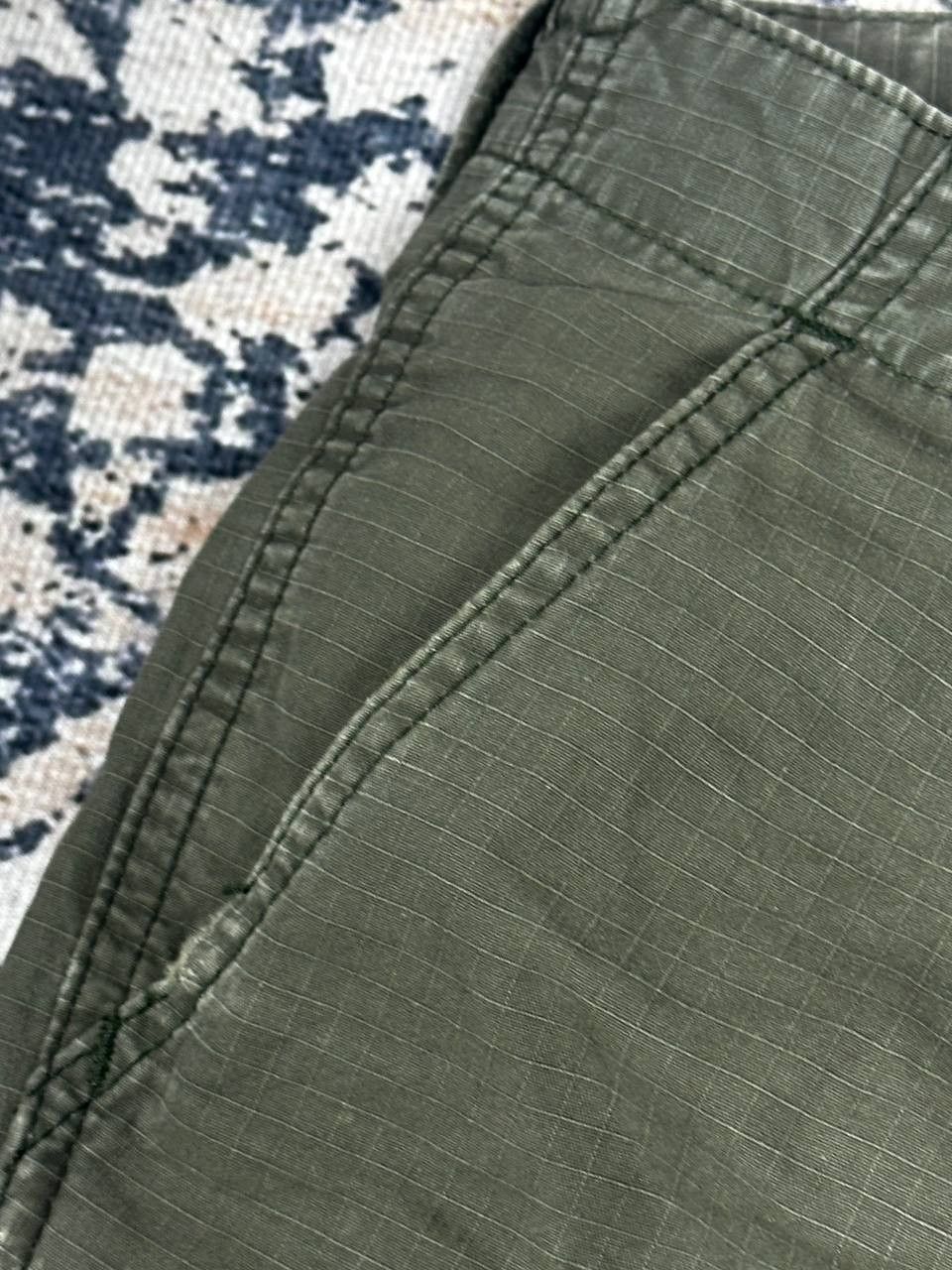 Carhartt Vintage Carhartt Cargo Distressed Baggy Pants Size US 33 - 12 Thumbnail
