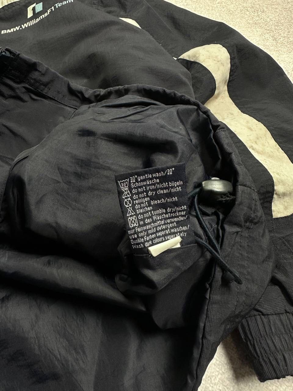 Vintage Vintage BMW F-1 Wiliams Team Racing Winter Down Jacket L Size US L / EU 52-54 / 3 - 9 Thumbnail