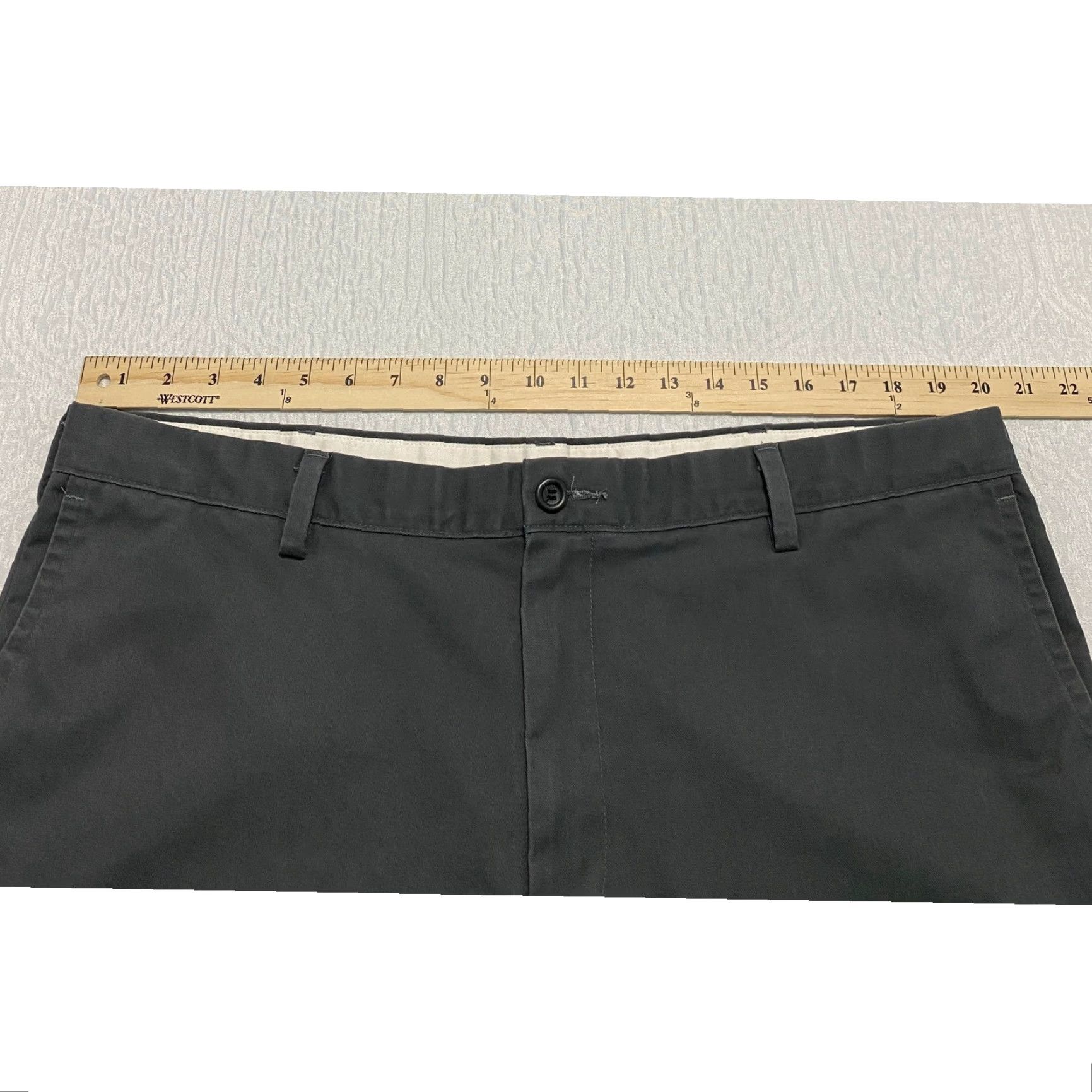Dockers Dockers Mens 40x30 Straight Fit Flat Front Chino Pants Charcoal Gray Size US 40 / EU 56 - 6 Thumbnail