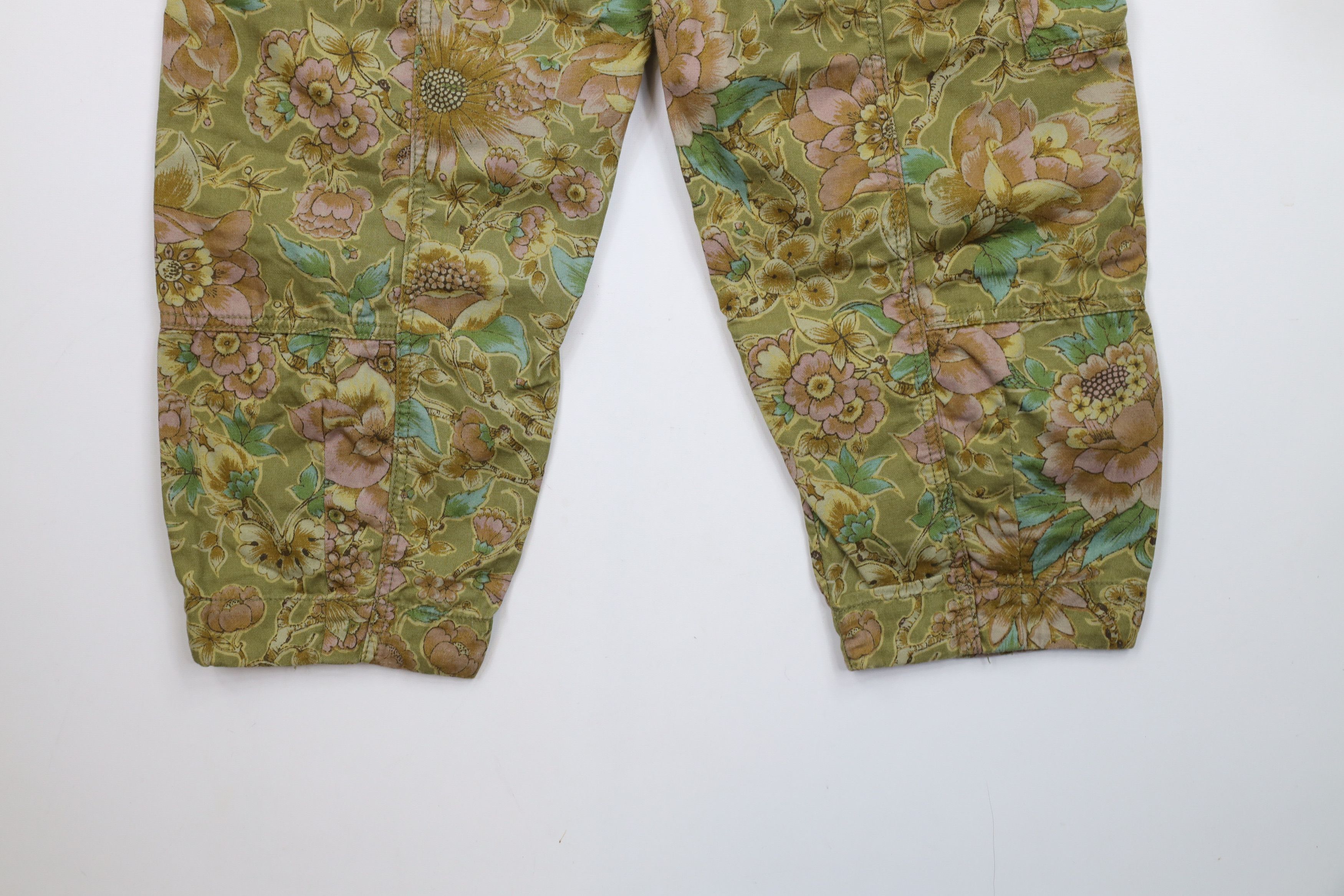 Anthropologie × Vintage Anthropologie All Over Print Cropped Balloon Cargo Pants Size 27" / US 4 / IT 40 - 11 Thumbnail