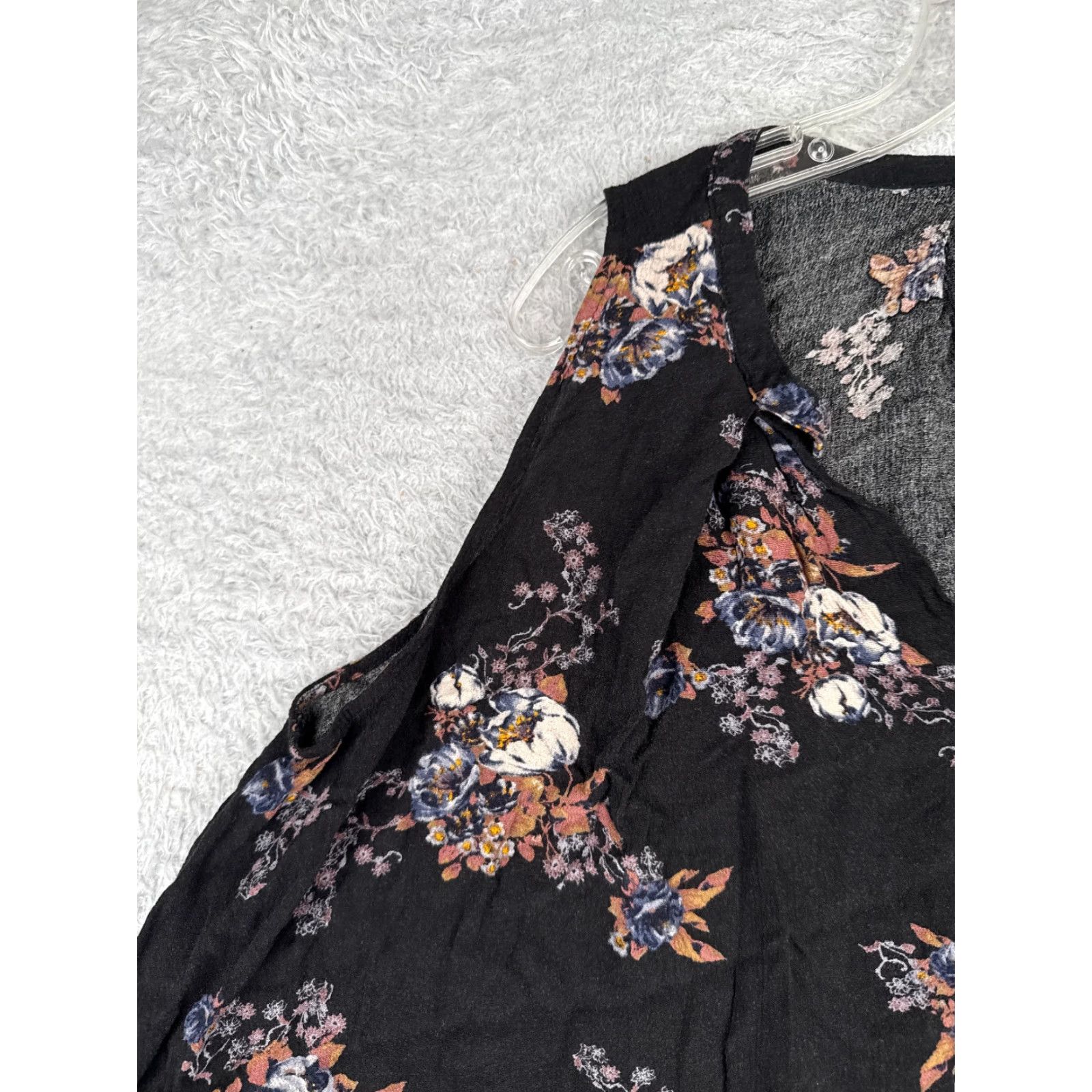 Free People Free People Tunic Top Black Floral Rayon V-Neck Sleeveless Pocket S Bohemian Womens Size S / US 4 / IT 40 - 3 Thumbnail