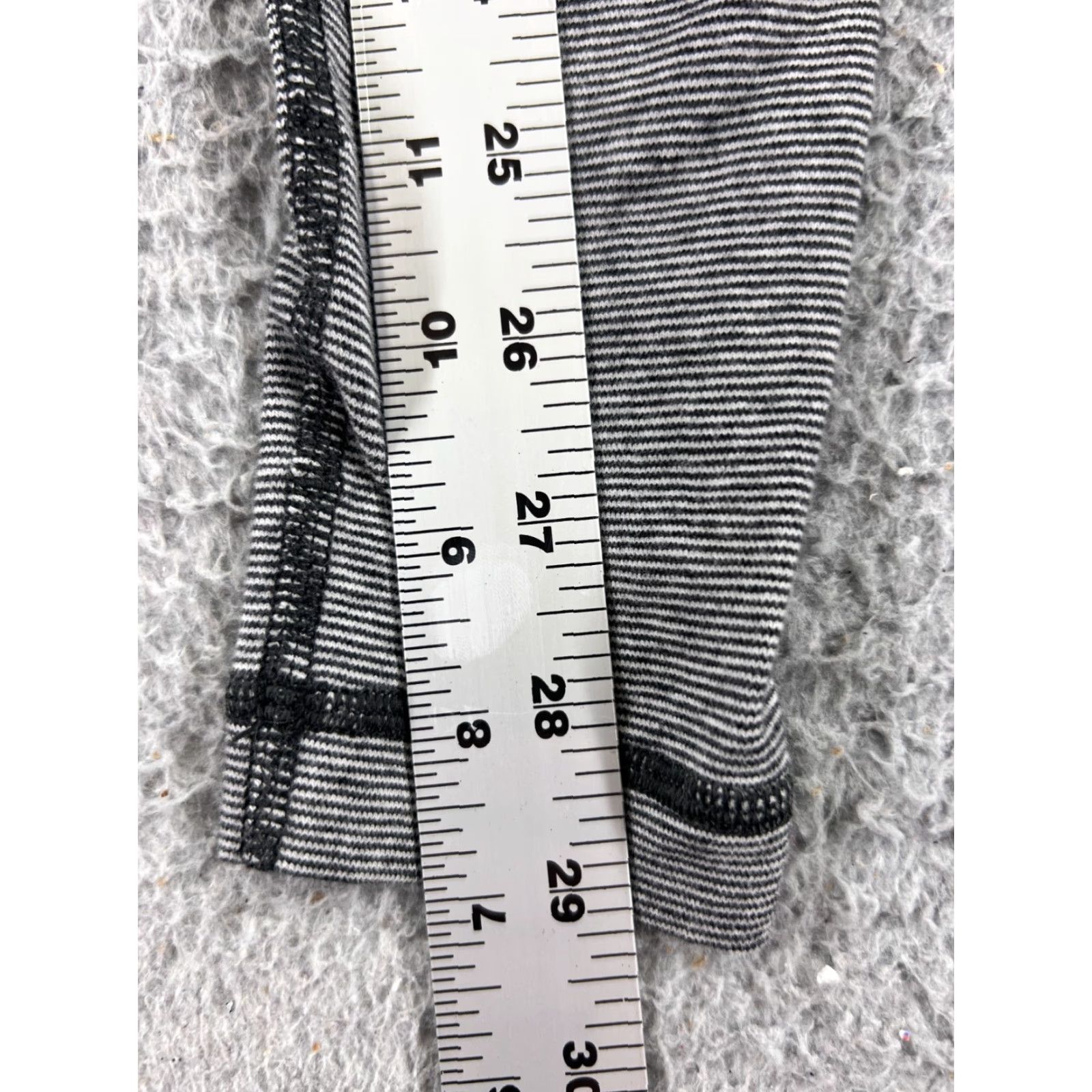 Lululemon Lululemon Pants Womens 0 Gray Black Stripe High Times Pant Dance Gym 29" Size 25" / US 0 / IT 36 - 6 Thumbnail