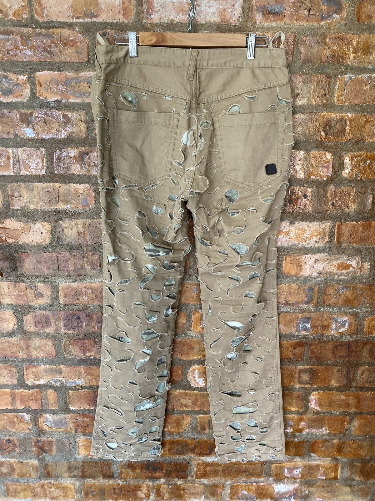 Griffin × Japanese Brand Iconic Griffin Blade Cut Camo Pants Supreme Size US 32 / EU 48 - 2 Thumbnail