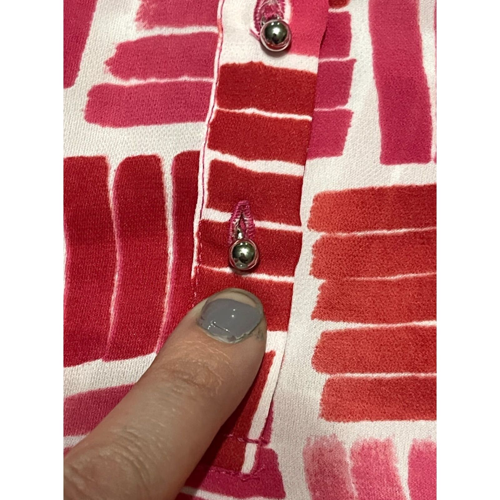 Liz Claiborne Liz Claiborne Shirt Women's Medium Button-Up Long Sleeve Pink Red White Casual Modern Button-Up Dick? Size M / US 6-8 / IT 42-44 - 5 Thumbnail